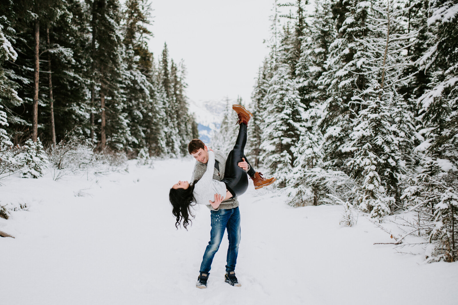 Engagement Photos in the Snow