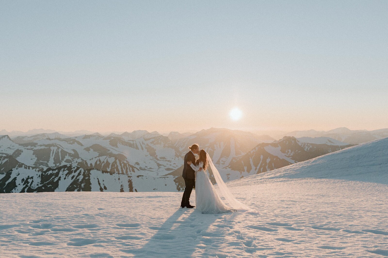 kebnekaise-bröllop-brollop-fotograf-elopement-brollopsfotograf-lofoten-wedding_5