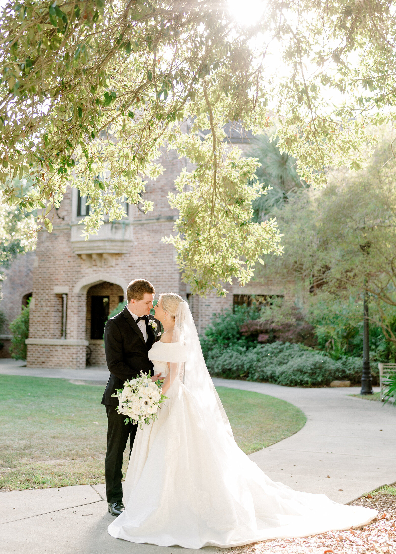 Timeless and romantic wedding photography of Mallory and Jack showcasing fine art portrait style in Alabama.