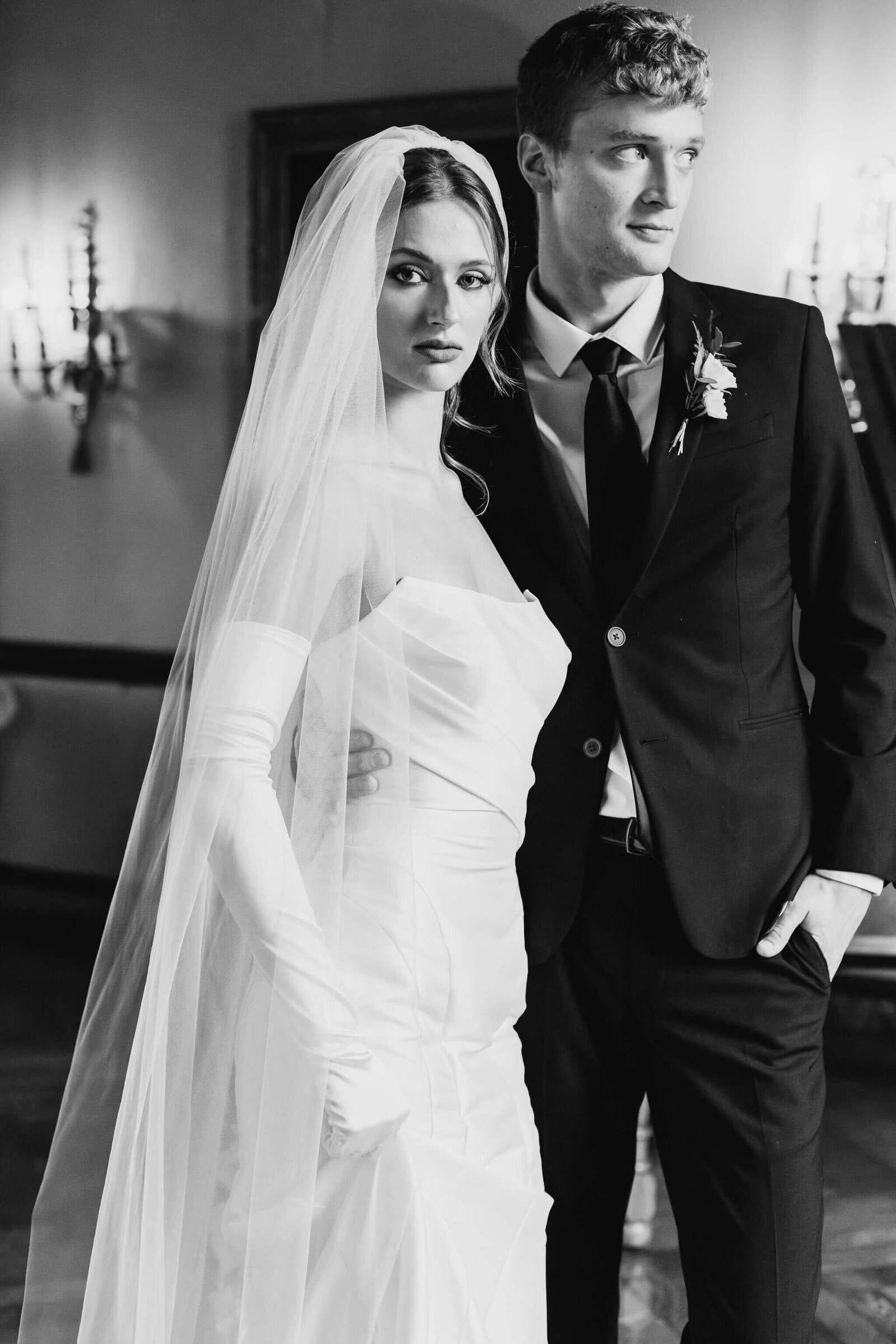 War-Memorial-Grosse-Pointe-Elegant-Bridal-Party