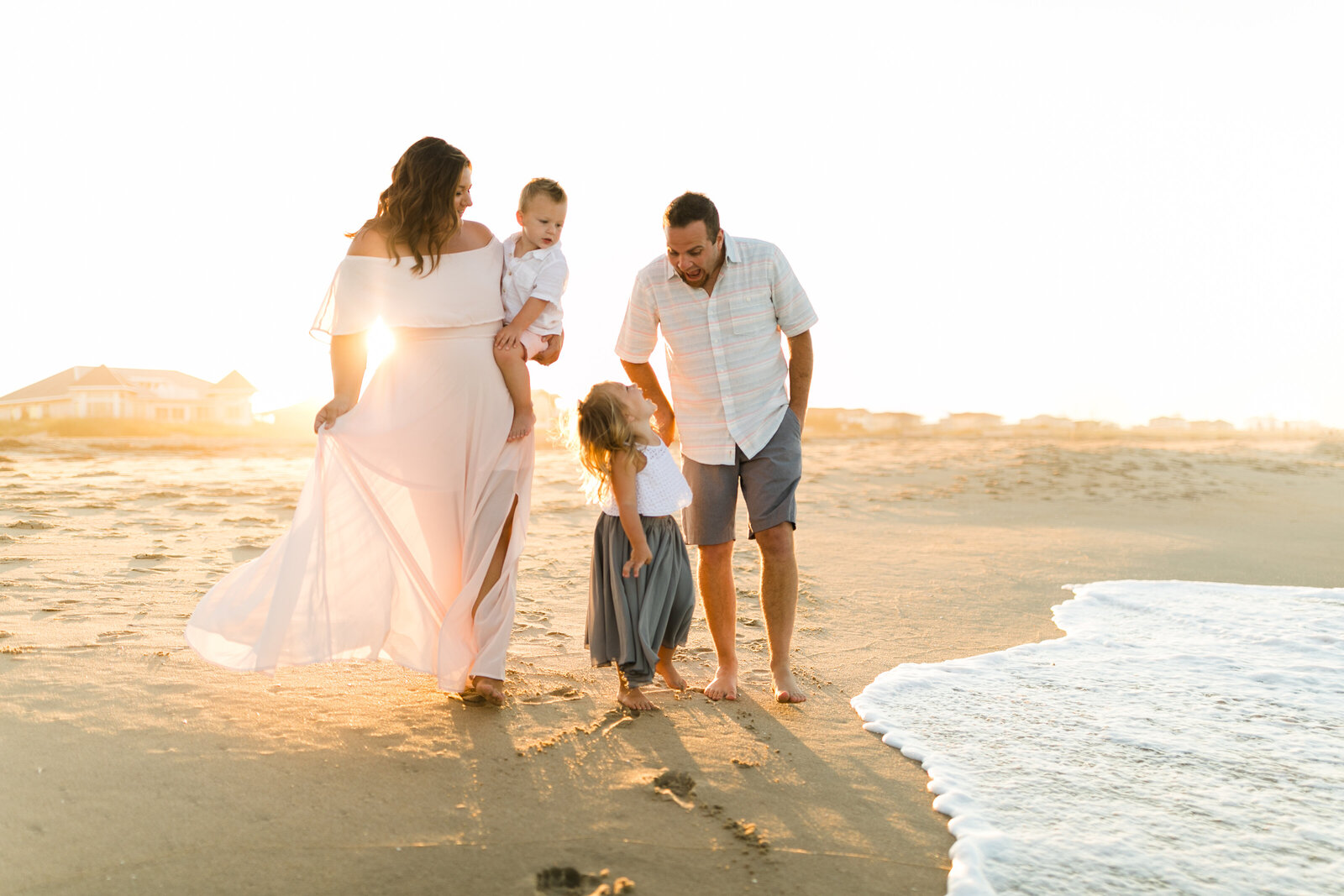 golden-hour-sunset-virginia-beach-sandbridge-family-photography