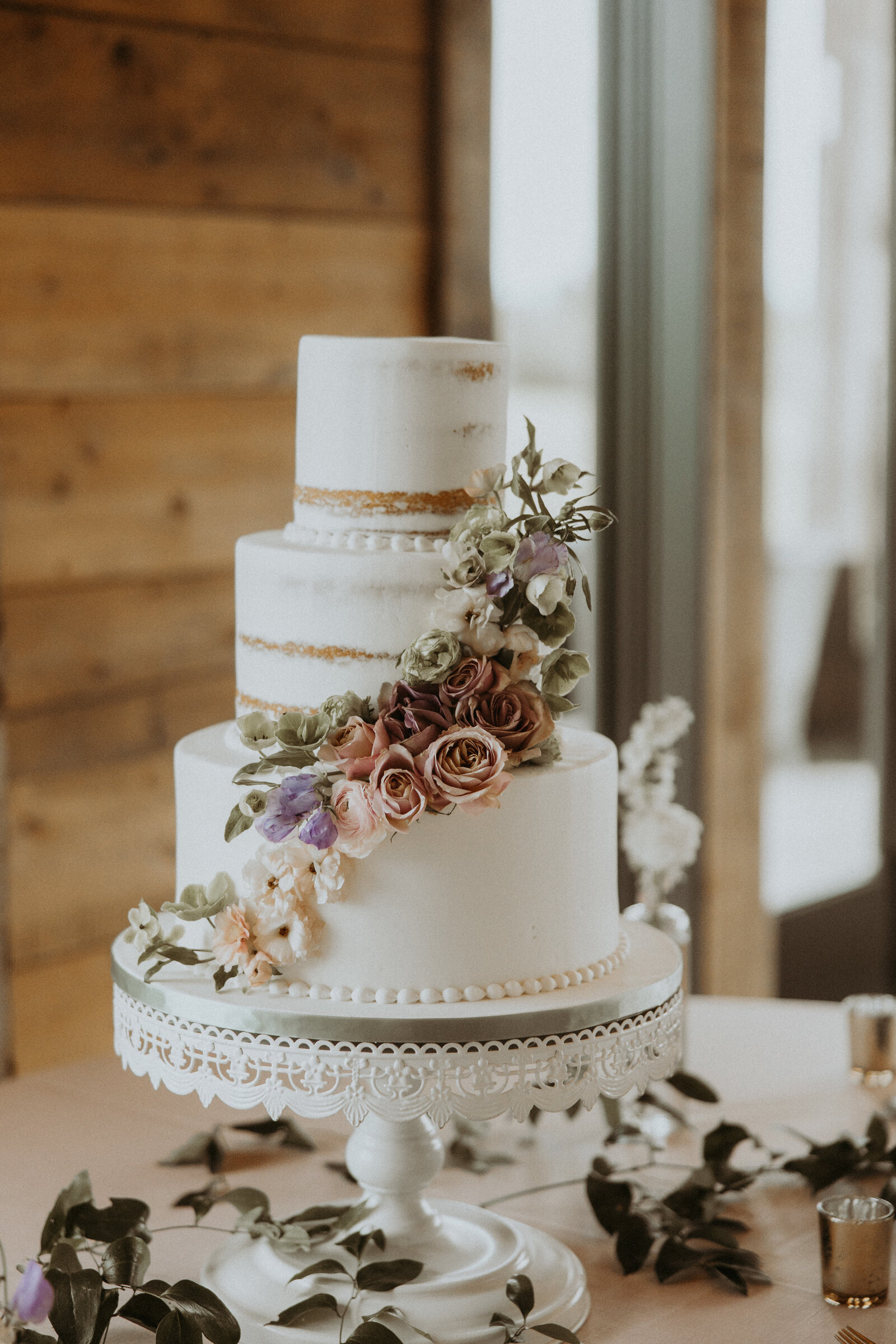 blush-white-purple-garden-wedding-snowline-acres-kalispell-montana-www.bigdaycelebrations.com-amber-lynn-photography00151
