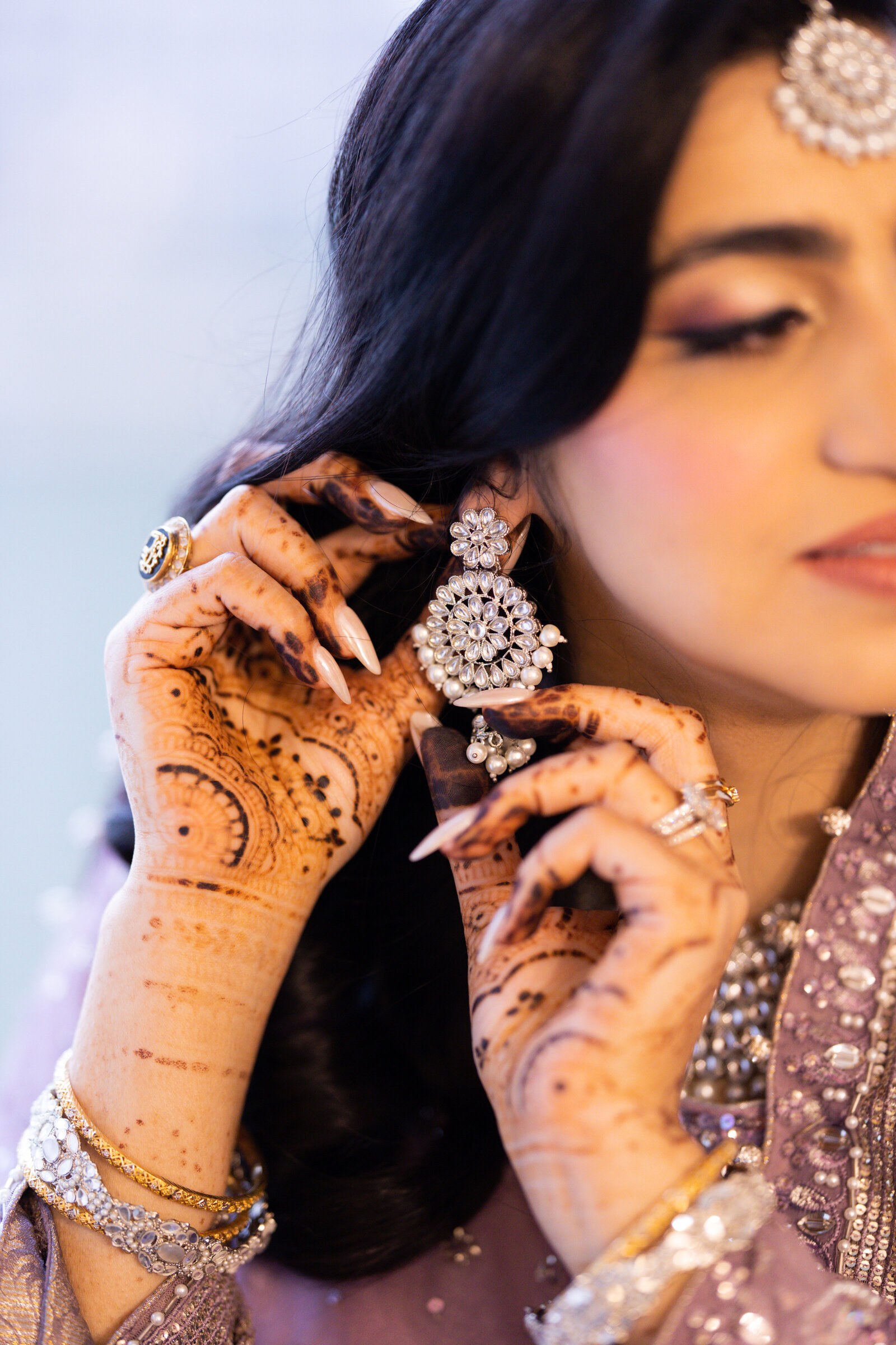 Dallas-desi-bride-getting-ready-photoshoot