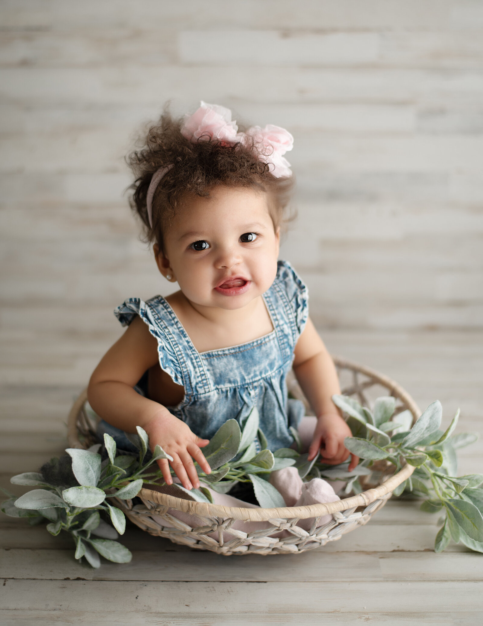 baby in a basket photo ideas