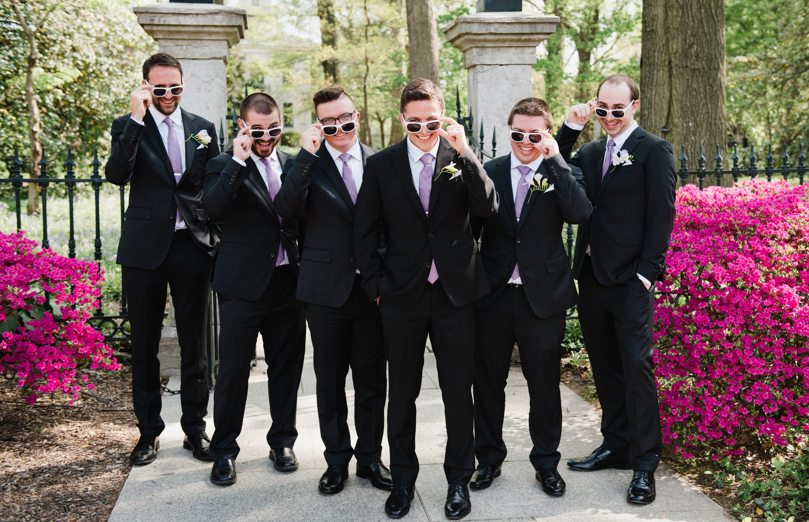 groomsmen and groom wedding photos
