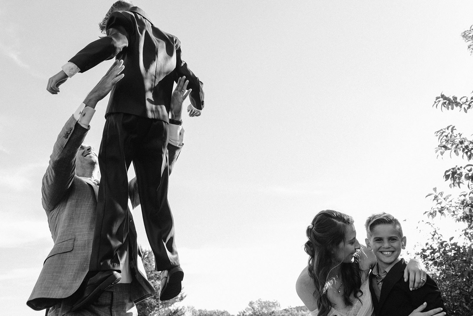Austin& Spencer-Larisa Stinga Photography- Martha_s Vineyard Wedding211002-407
