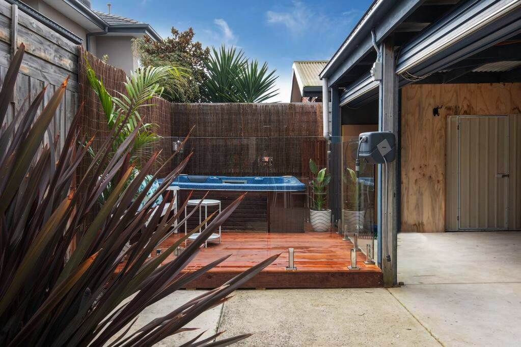 13dreamy-dromana-airbnb