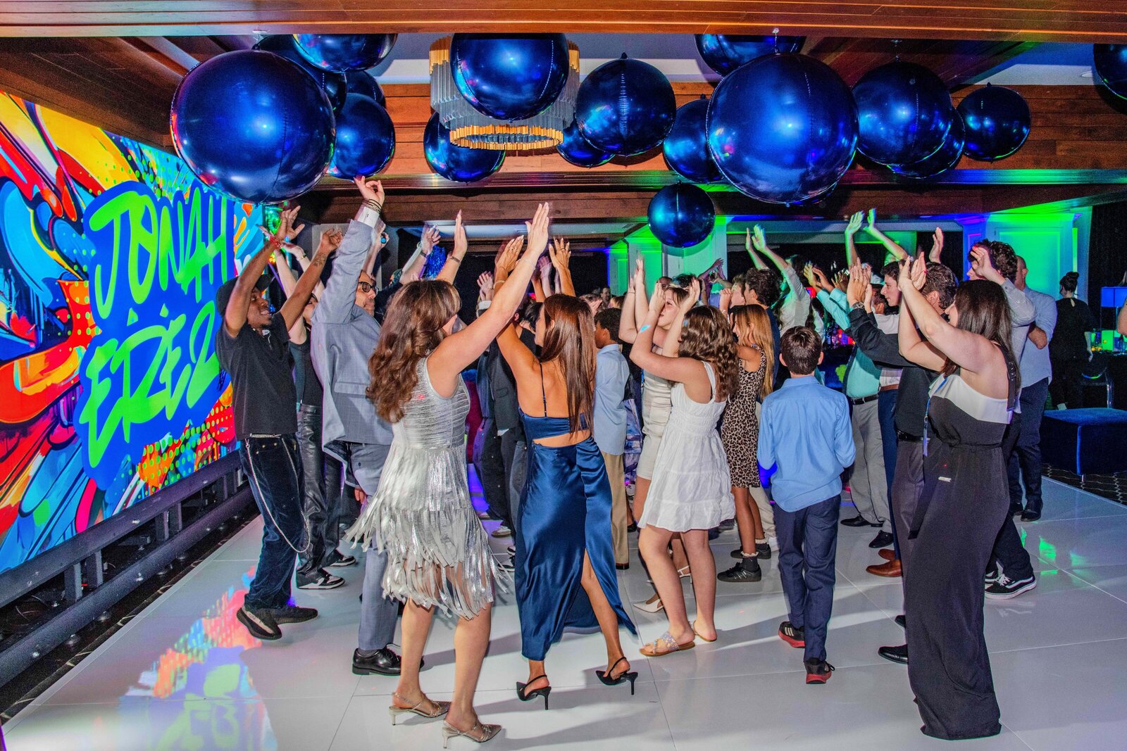 Maria-McCarthy-Photography-party