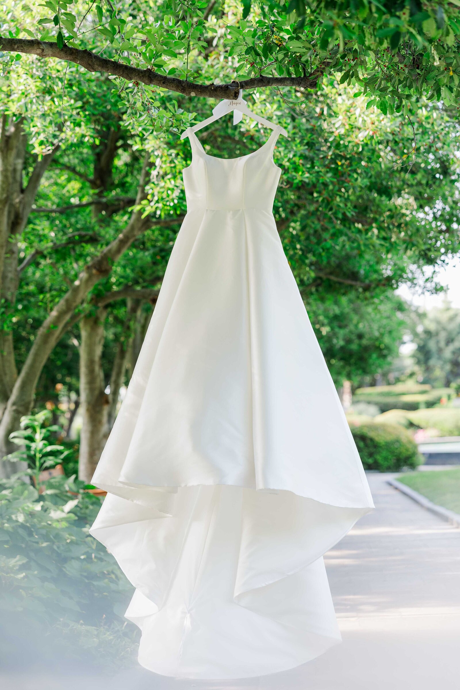 Bride-wedding-dress