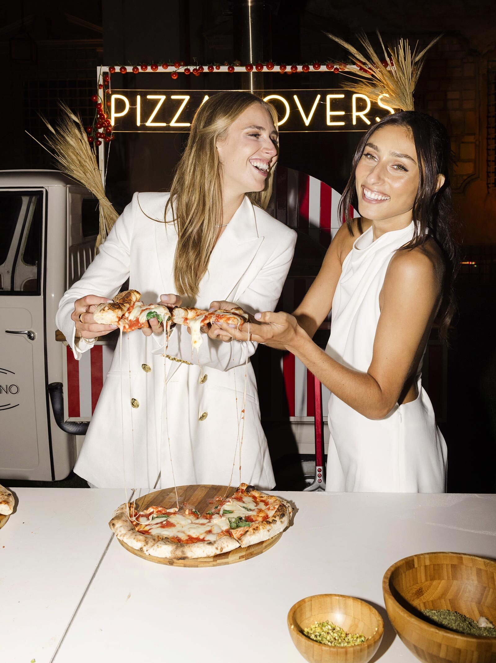 02_pizza_party_emily_shelby