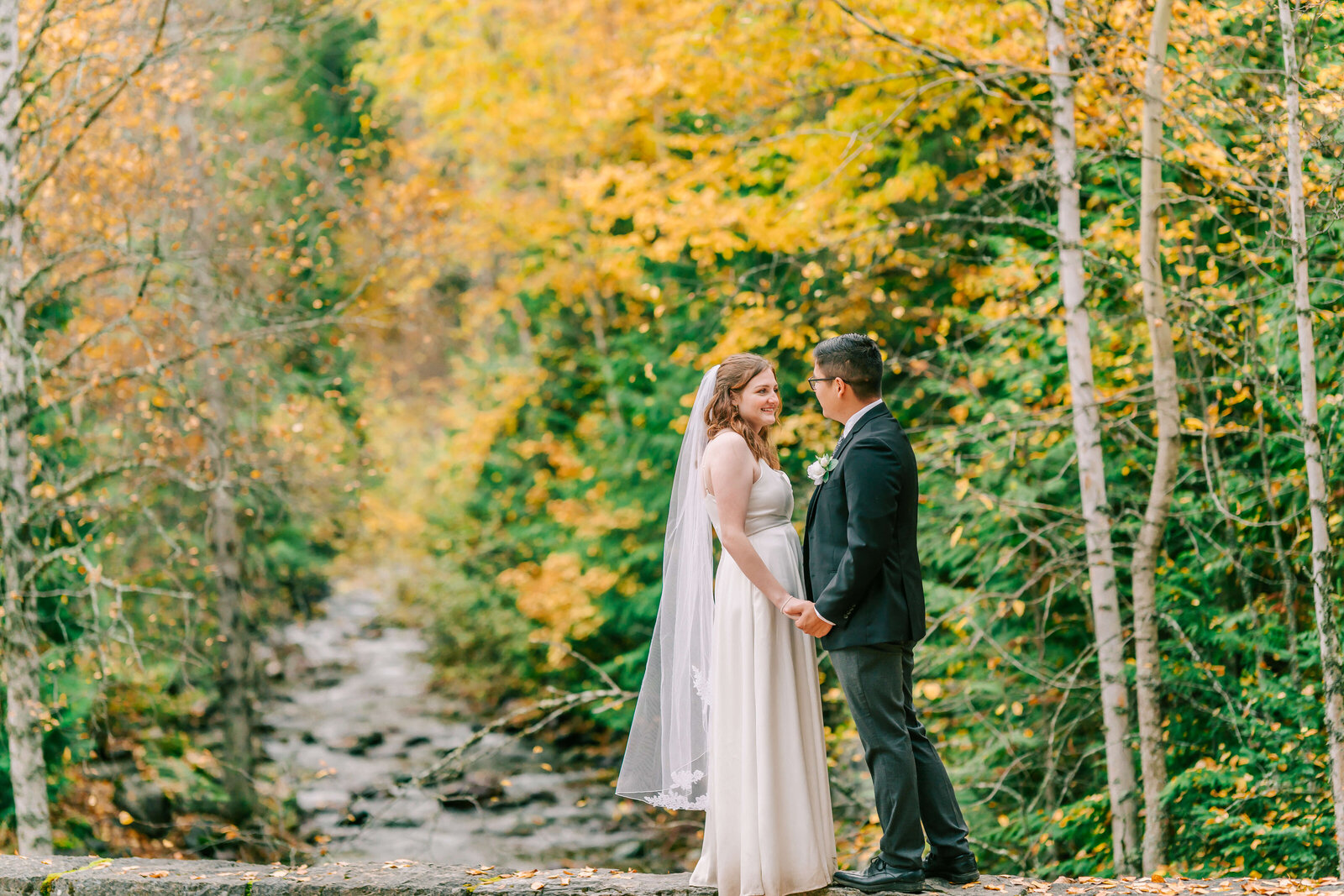 Fall wedding in Glacier National Park (3)