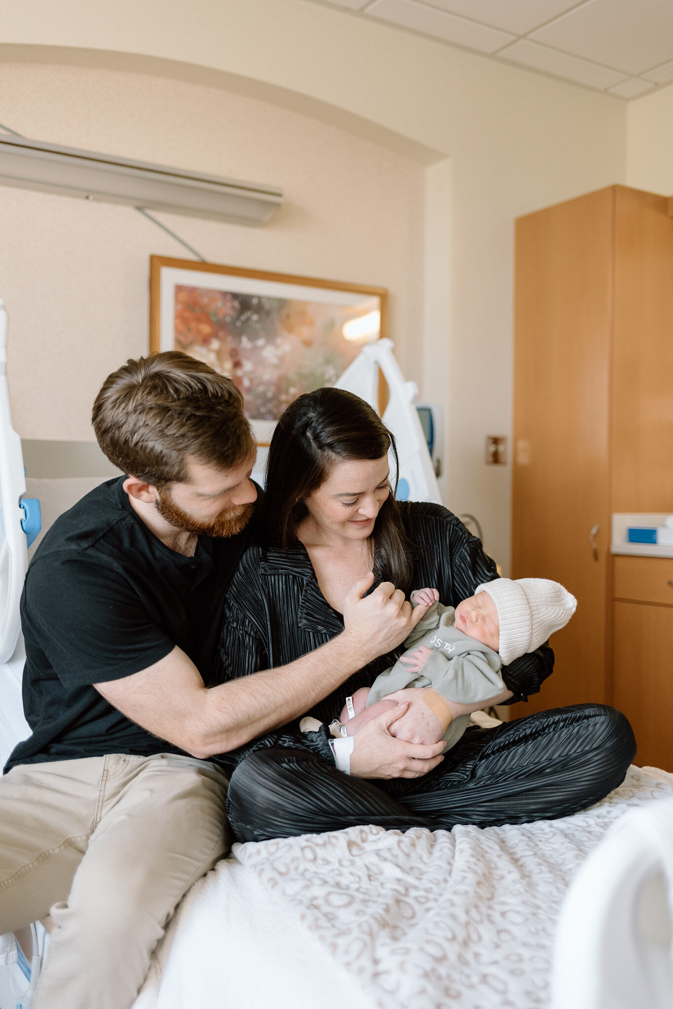 fresh-48-newborn-hospital-photography (5)