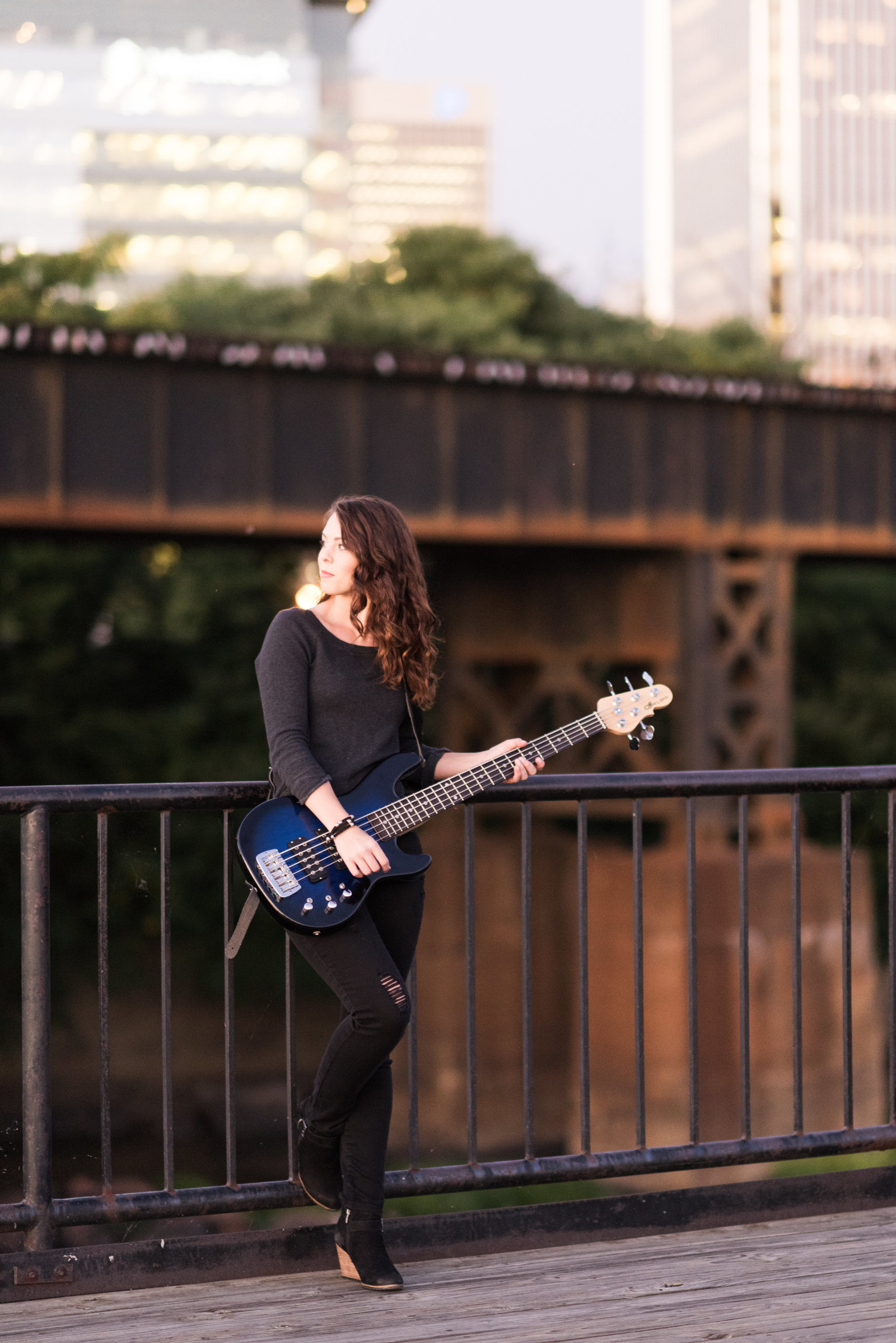 guitar-seniors-portraits-ashland-virginia