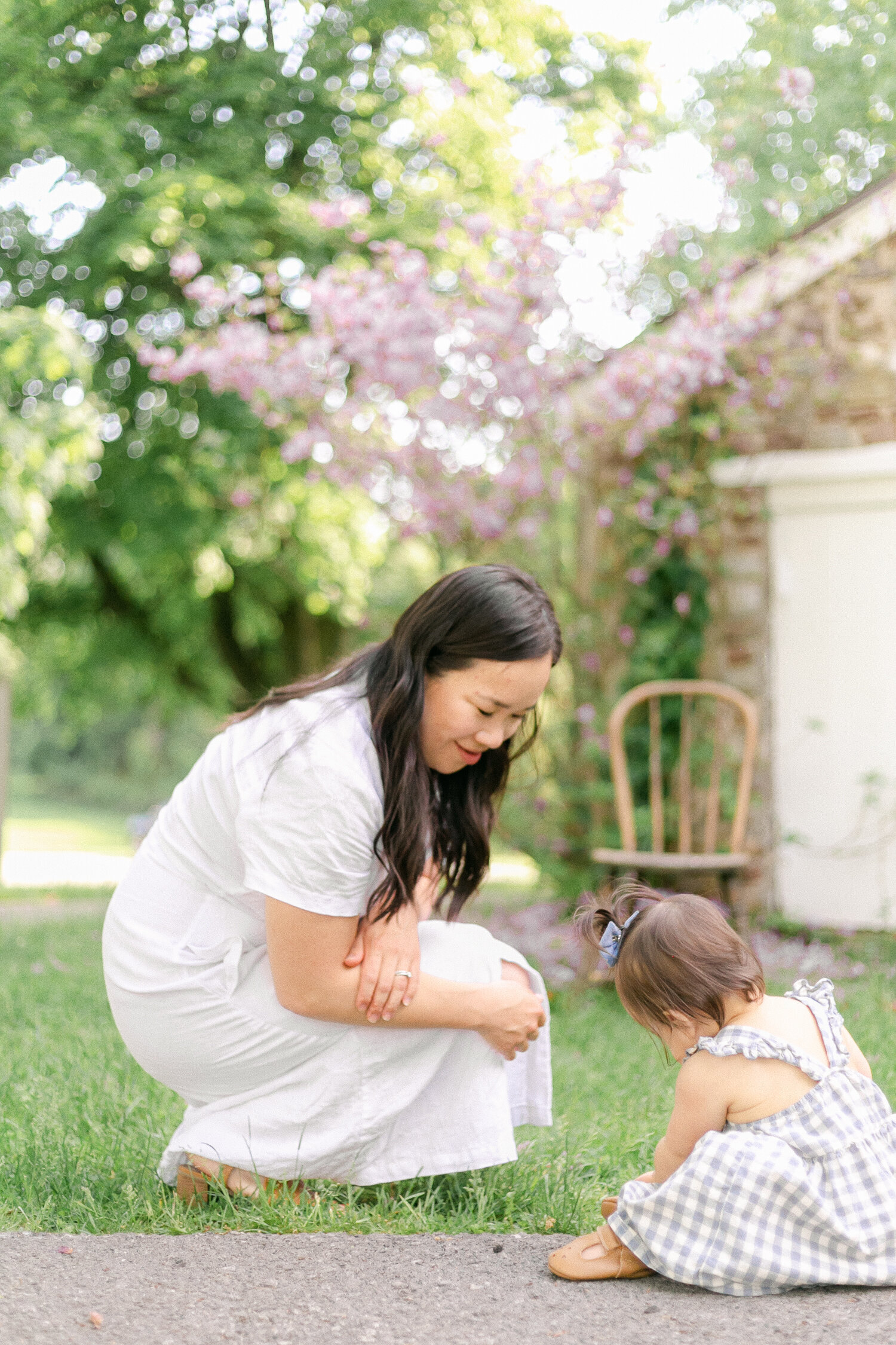 A springtime family photography session in Rochester NY's Mendon Ponds Park.
