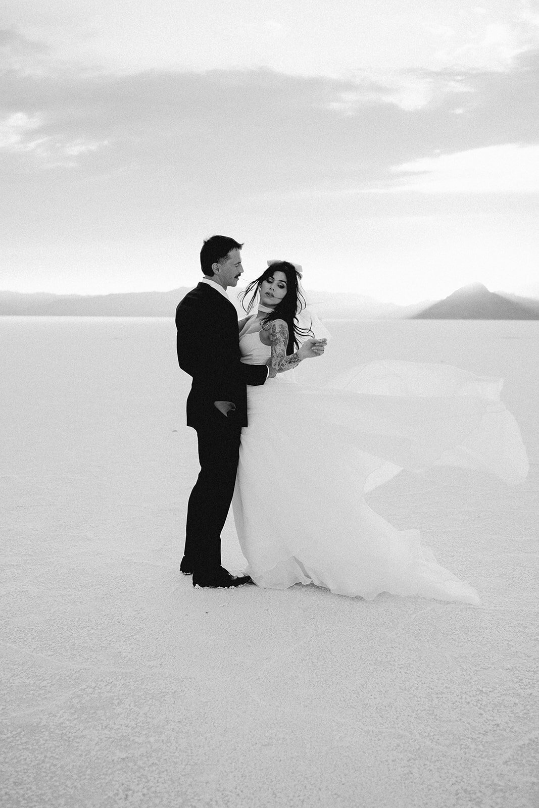 Salt_Flats_Elopement_Utah_Becca_Photo-97