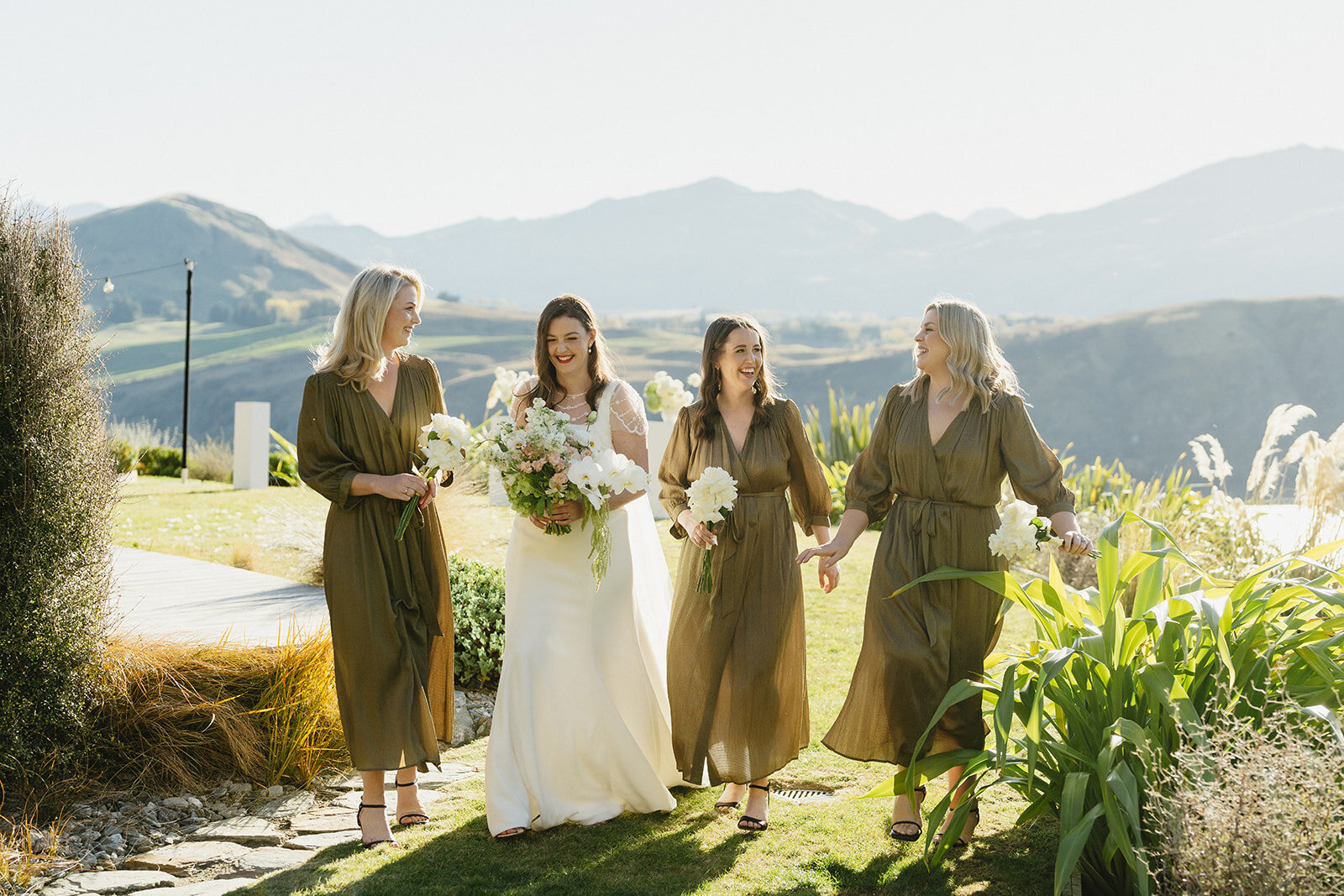 Melissa Clark Photography - Queenstown Wedding Photographer - Lake Hayes Holiday Home Wedding - Katherine & Adam 4.5.24-153