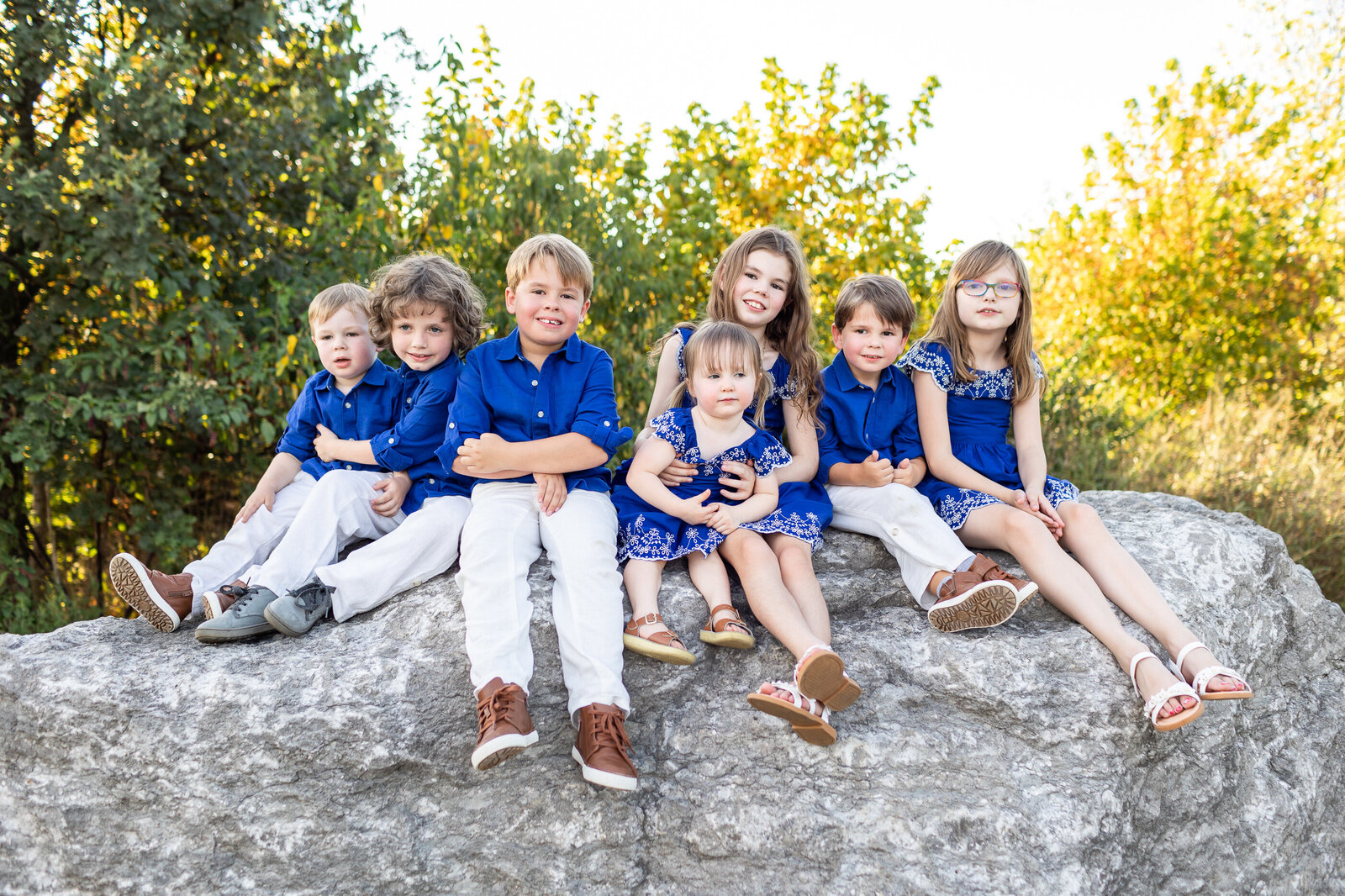 outdoor-extended-family-photography-session-Frankfort-KY-photographer-3