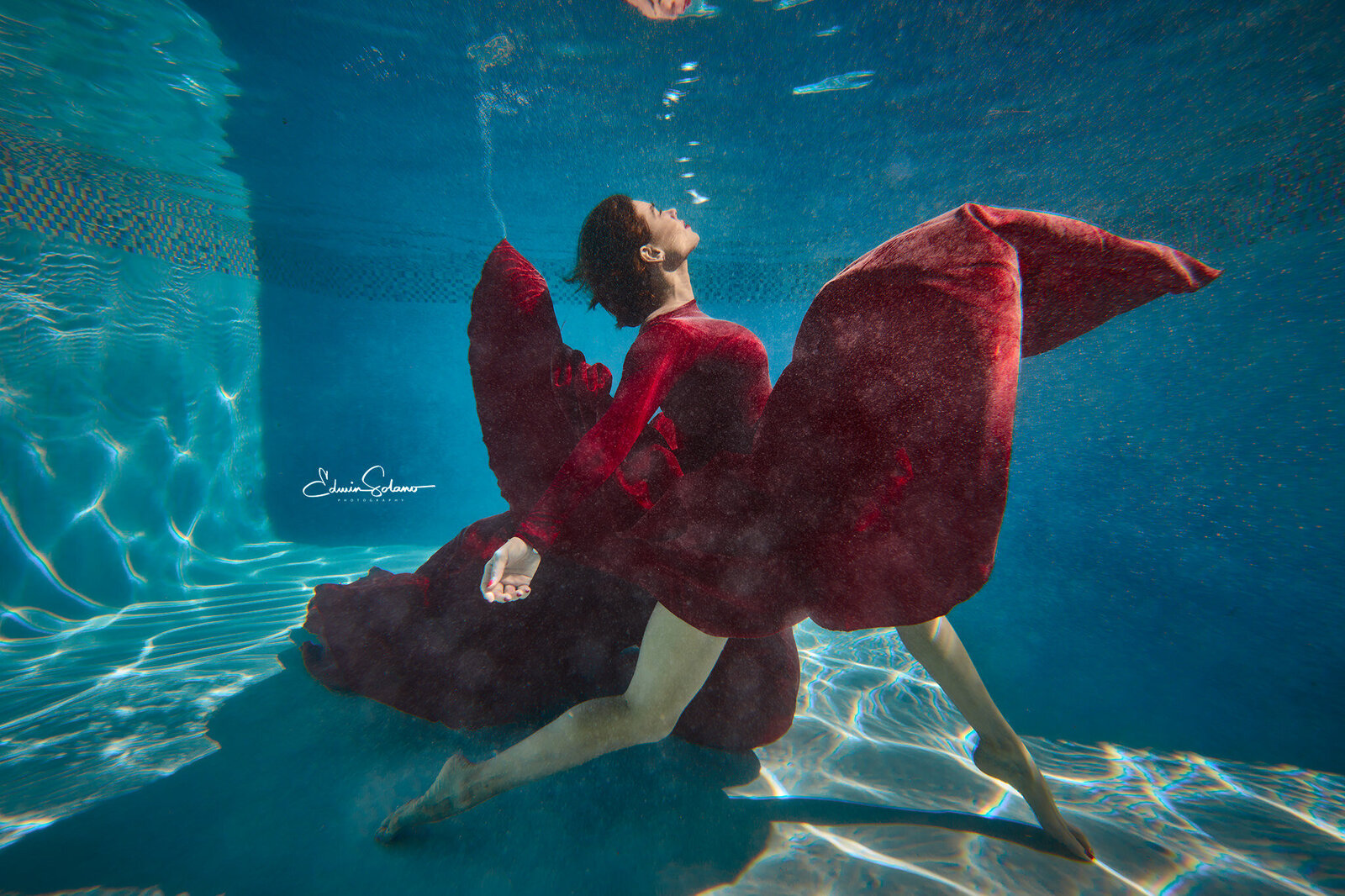 underwater-red-dress-0001