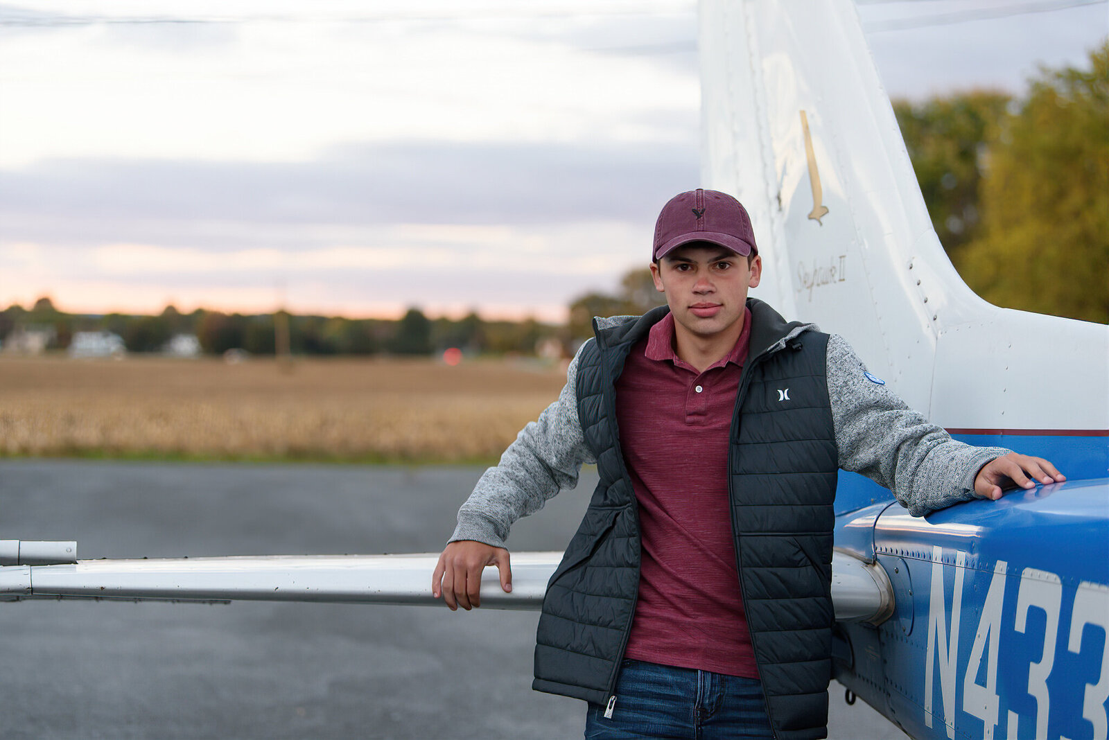 Senior Photos_Guy_Annville_Park_Airplane_LH2_9046