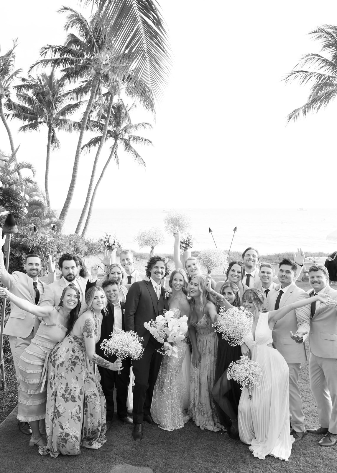 9.12-Sydney-John-Sugar-Beach-Maui-Wedding-708