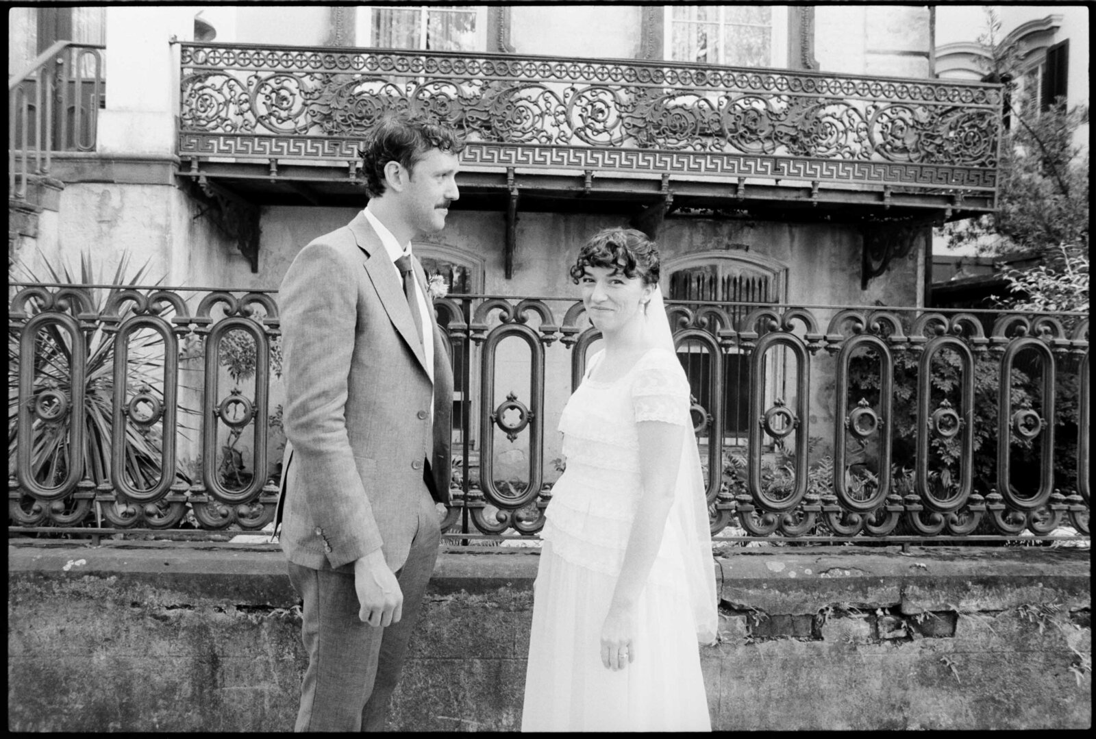 coastal-colorful-wedding-film-photos-jess-buckley-97