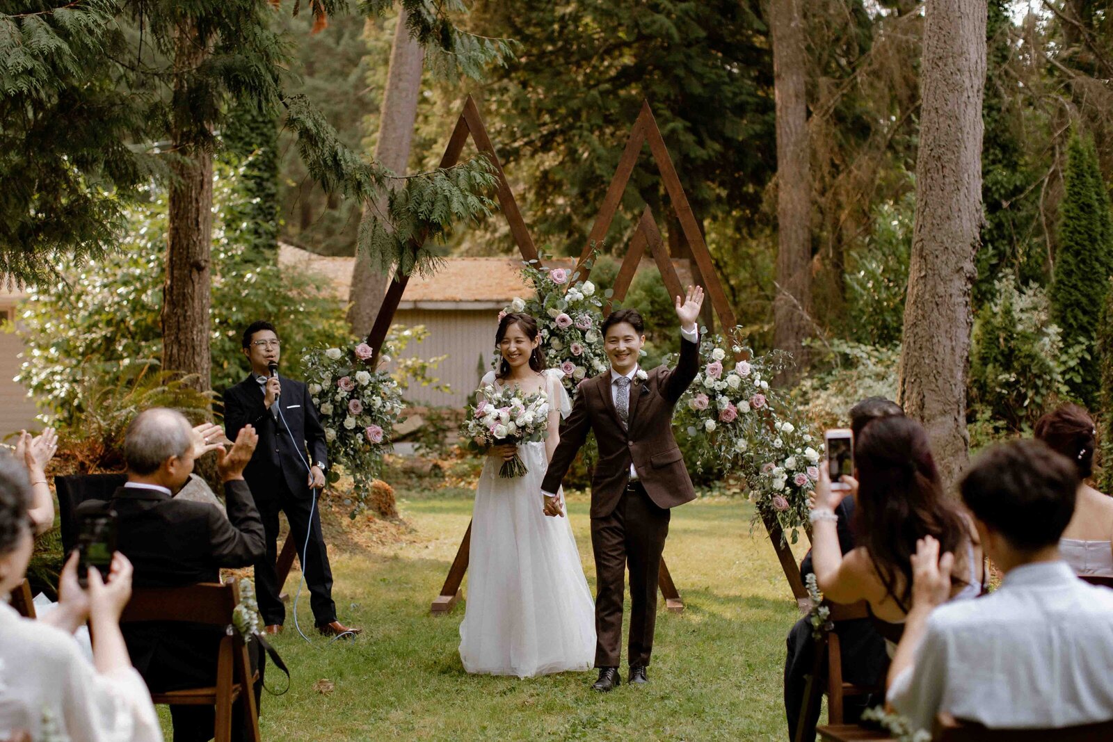 Vancouver-Backyard-Wedding-41