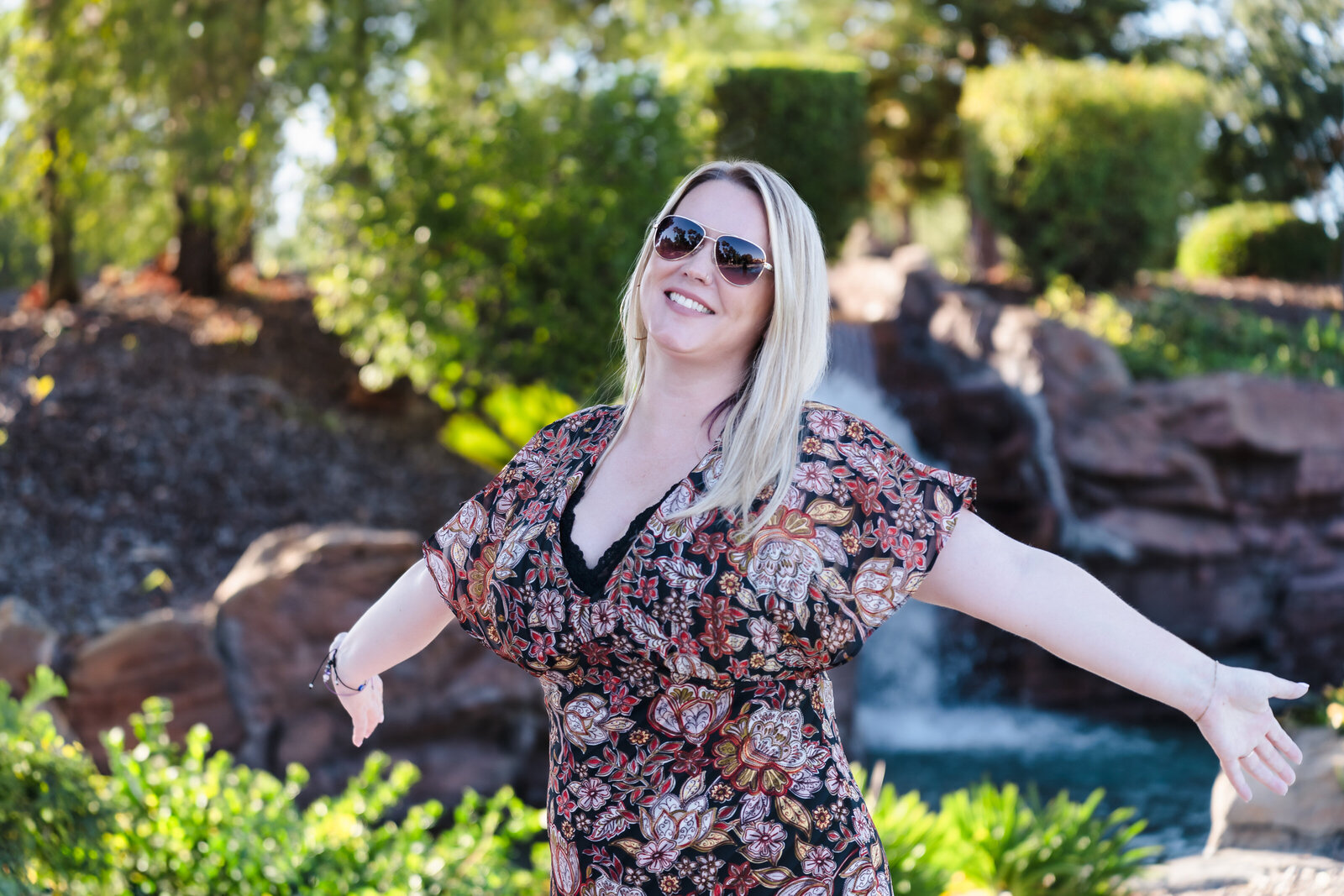 life coach opening the arms and smiling
