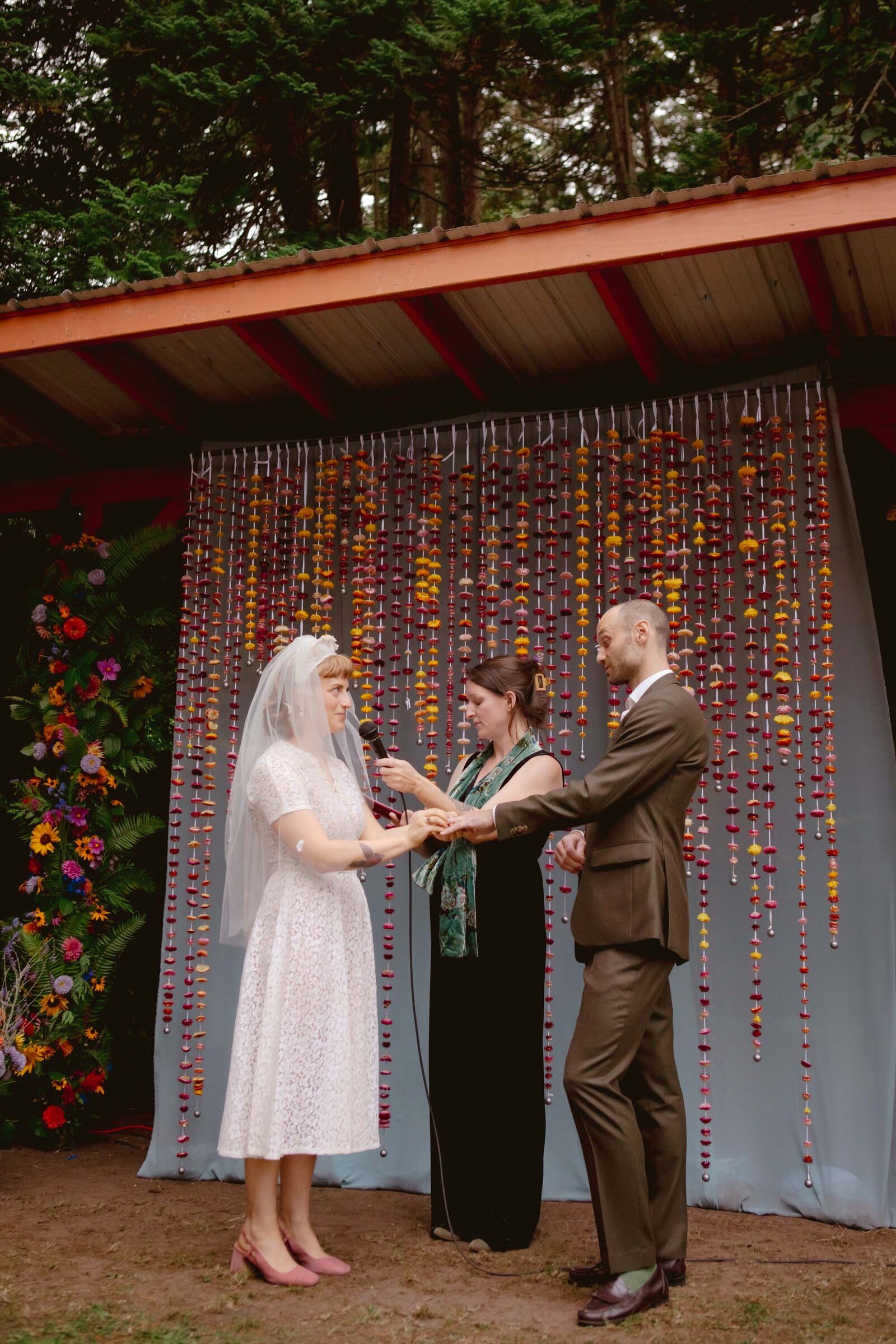 Jess-Buckley-Photo-FILM-Wedding-Coast-Lodge-34