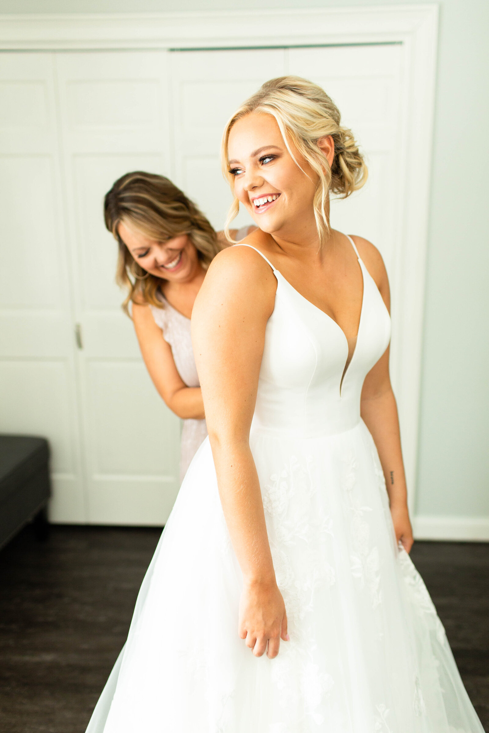 Zach & Kendall-Abigail Edmons-Fort Wayne Indiana Wedding Photographer-31