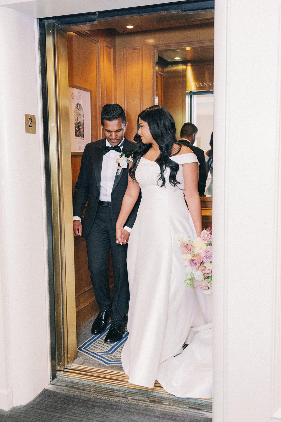 Seattle-Luxury-Film-and-Digital-Wedding-Photographer-718