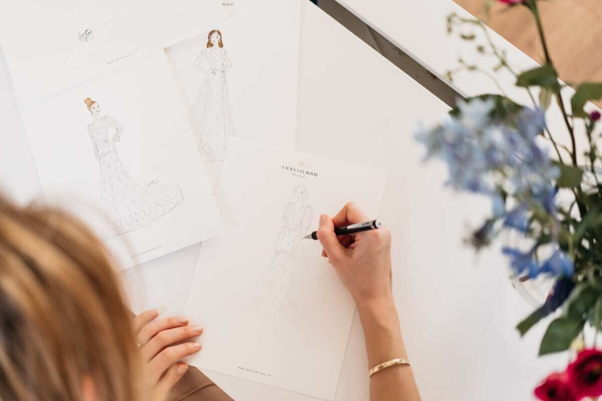 Laura van Rooij Bruidcouture Eindhoven Bruidsjurk Kim Das atelier-10-min