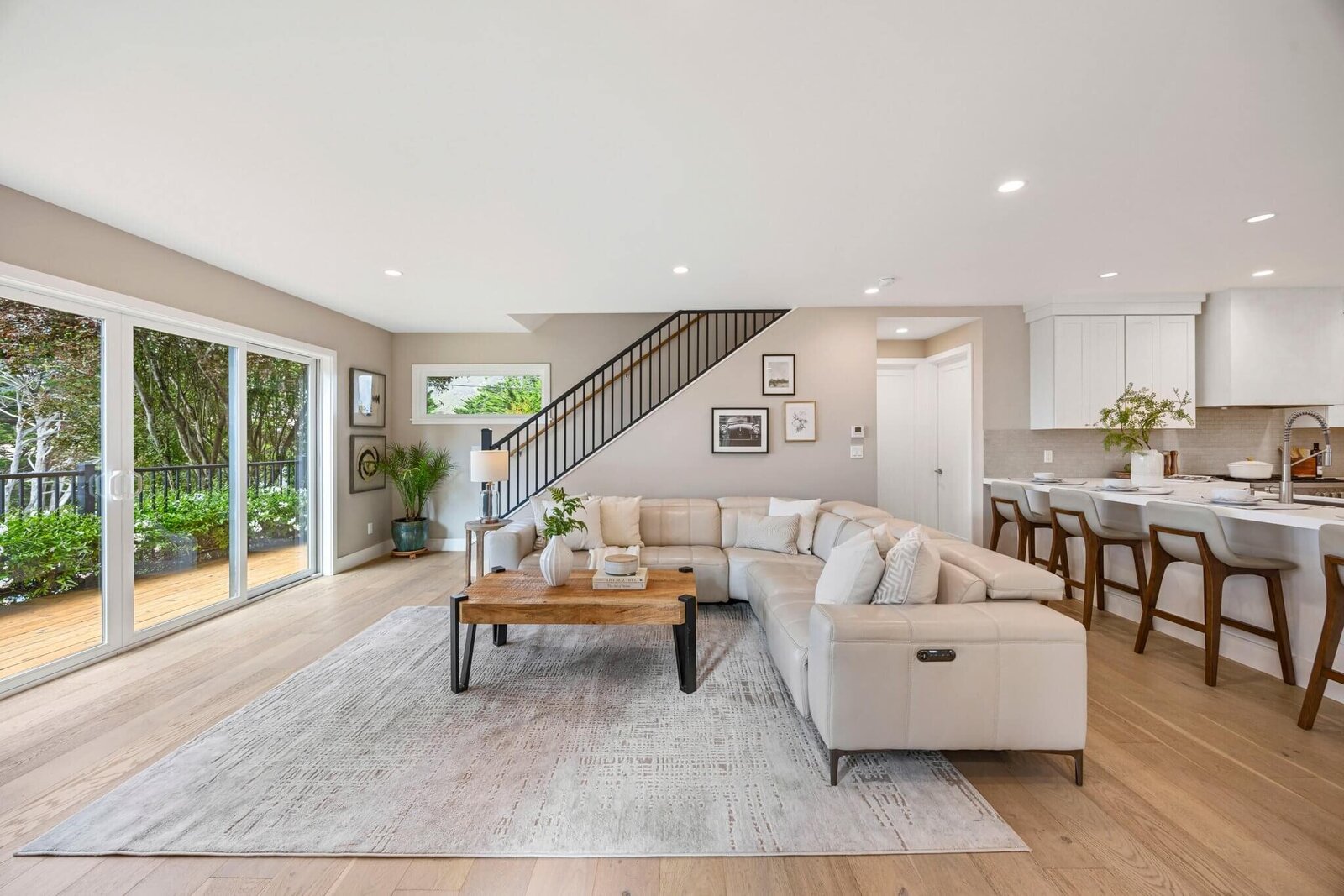 living-room-amber-interiors-style