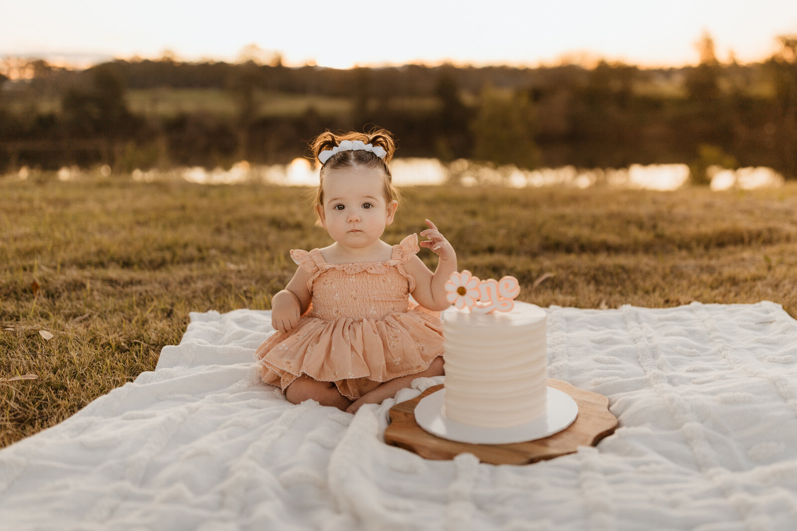sydney-cake-smash-session-nostalgic-family-photography