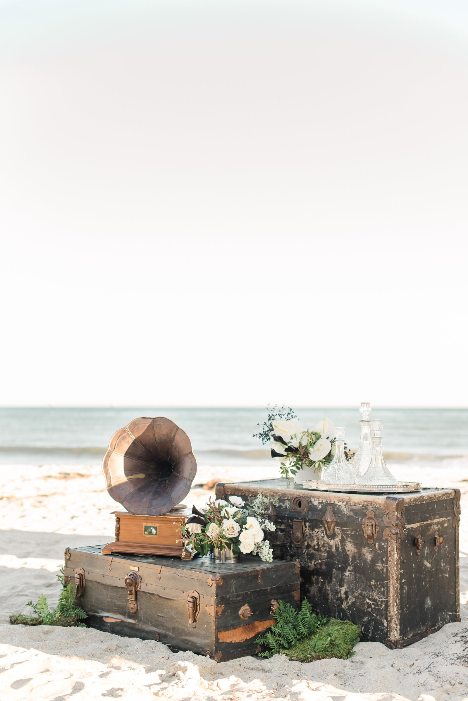 Precious-and-blooming-floral-design-kellye-clifford-Destination I do -Editorial-53