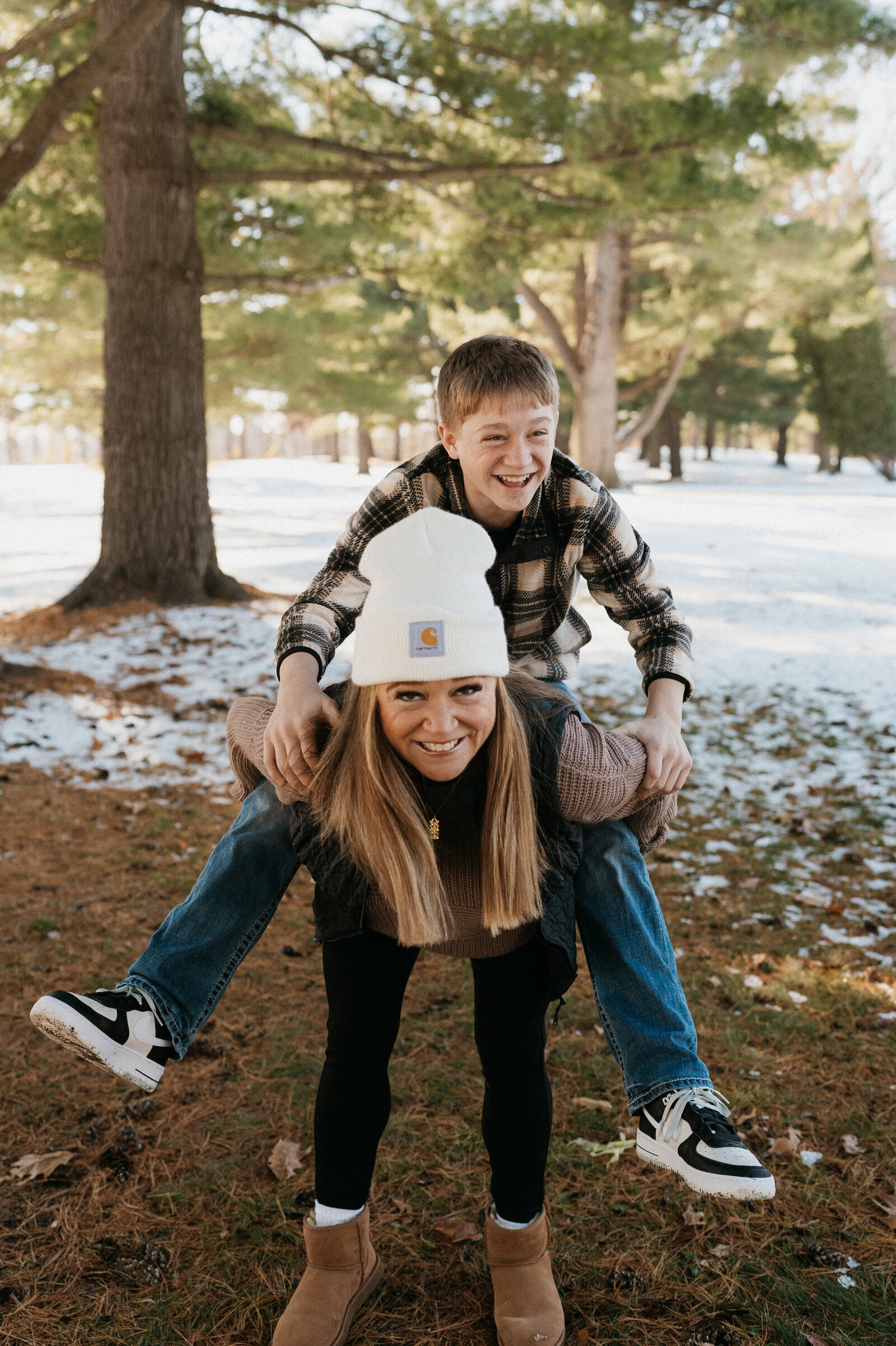 Iowa Family Photos Winter Christmas Card-19