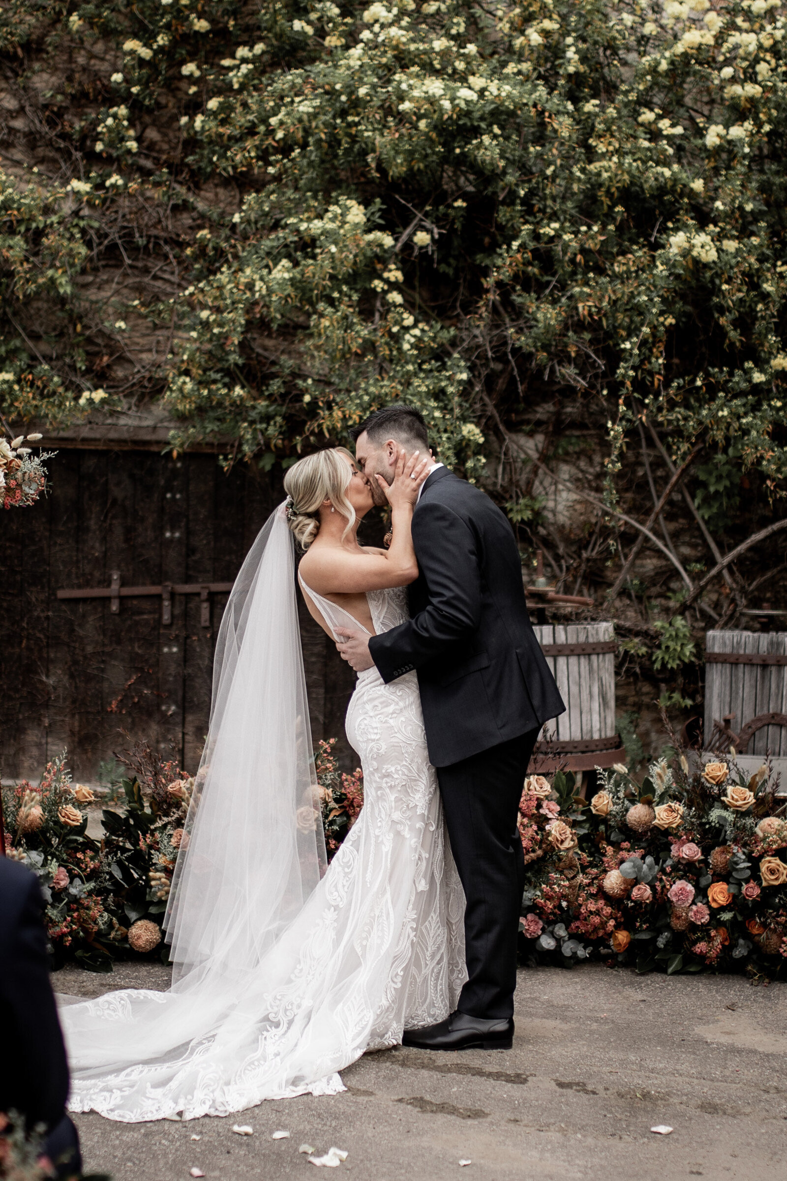 240921-Hannah-Sam-Rexvil-Photography-Adelaide-Wedding-Photographer-409