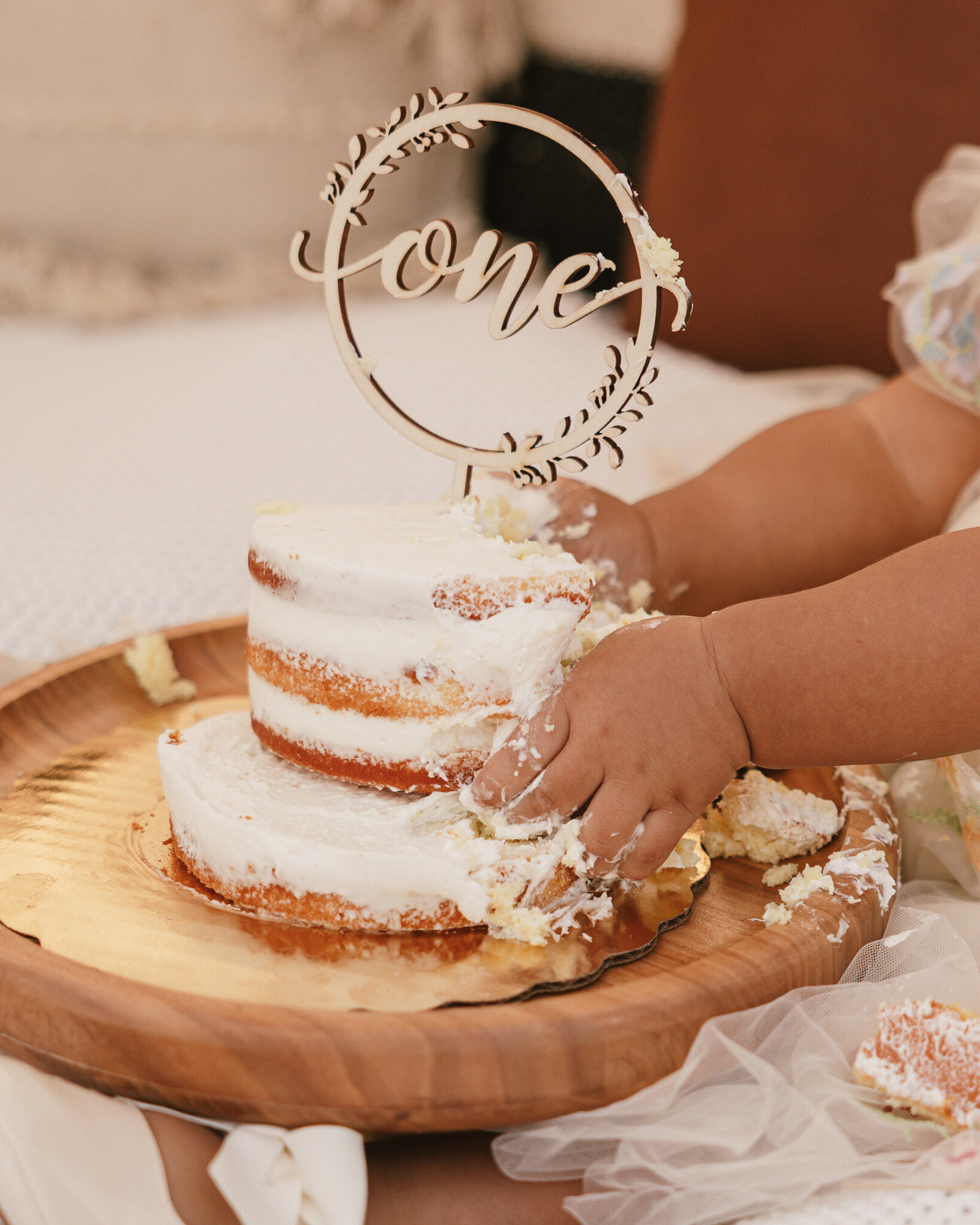 First-Birthday-Smash-Cake-Session-at-the-Farm-Fields-Aiken-SC-by-KateLens-Photography-6