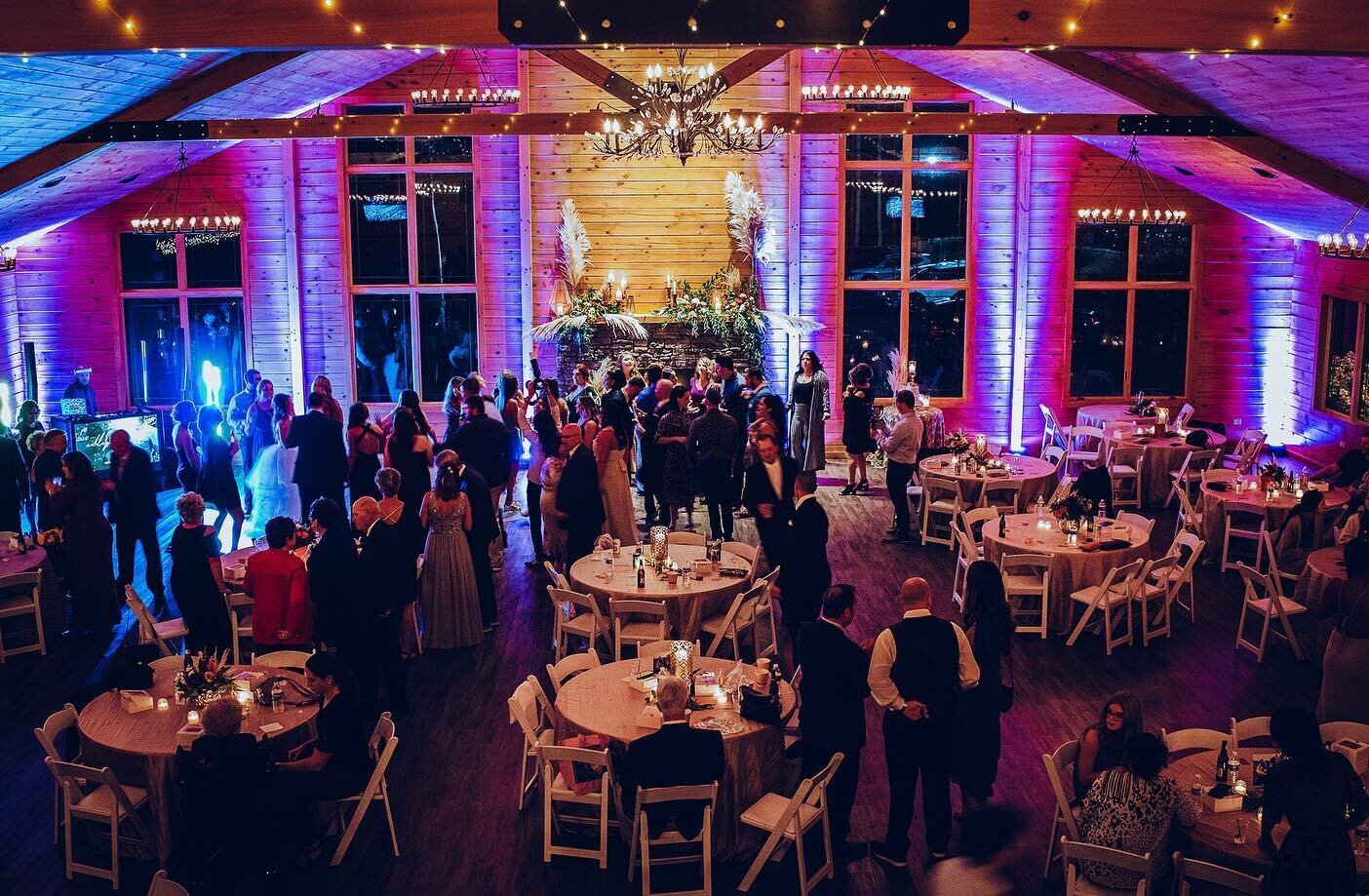 inside lodge julie rosillo photography
