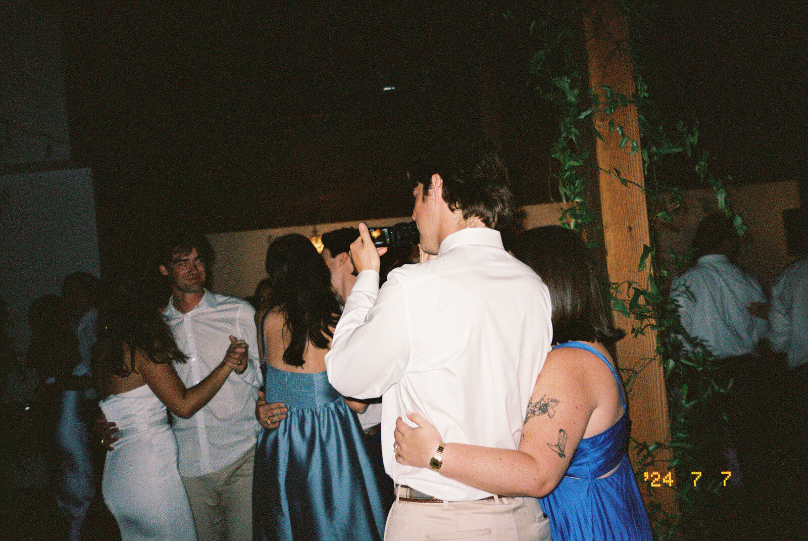 2052009-R1-041-19