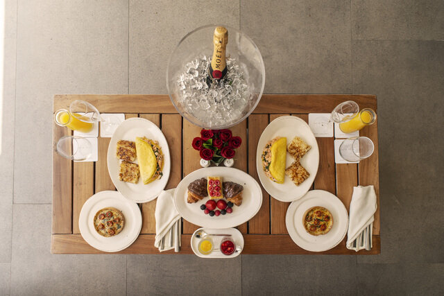 Unico_Breakfast_Champagne