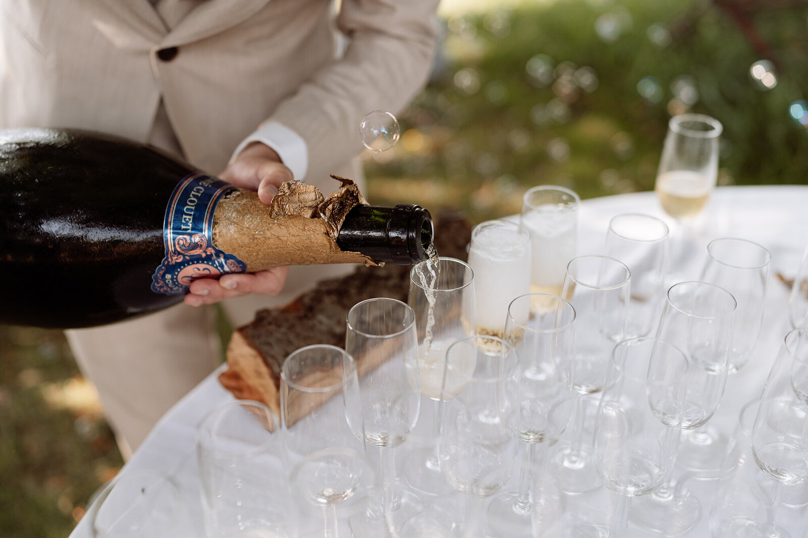 meike molenaar fotografie champagne inschenken