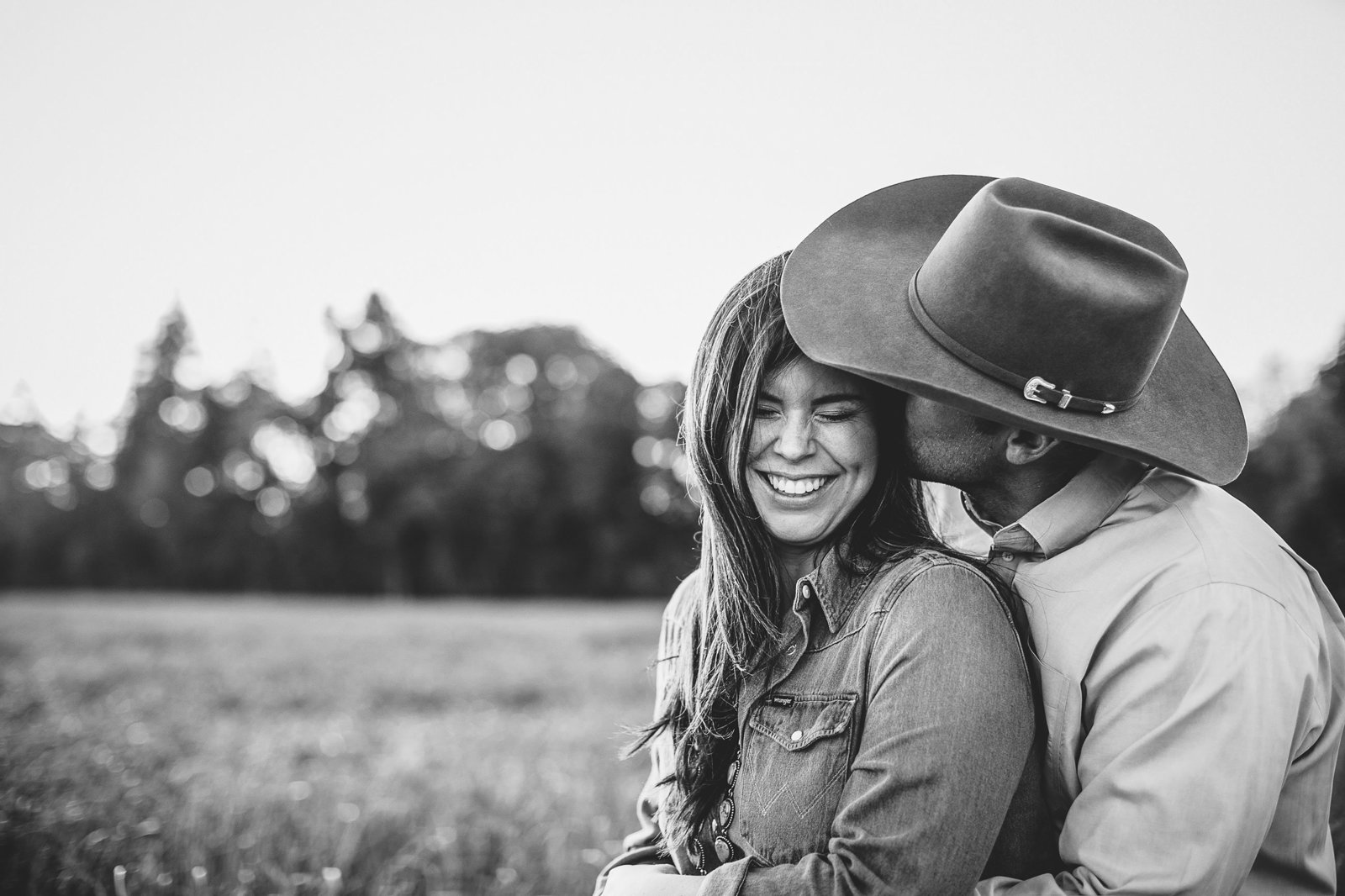 Shana-Bailey-Photography-Cowboy-Cowgirl-Engagement