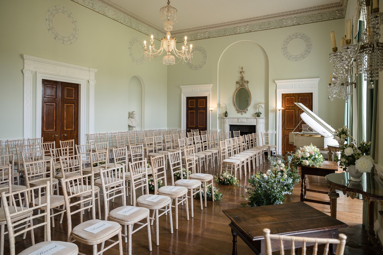 Kelmarsh-Hall-wedding-photos-1066