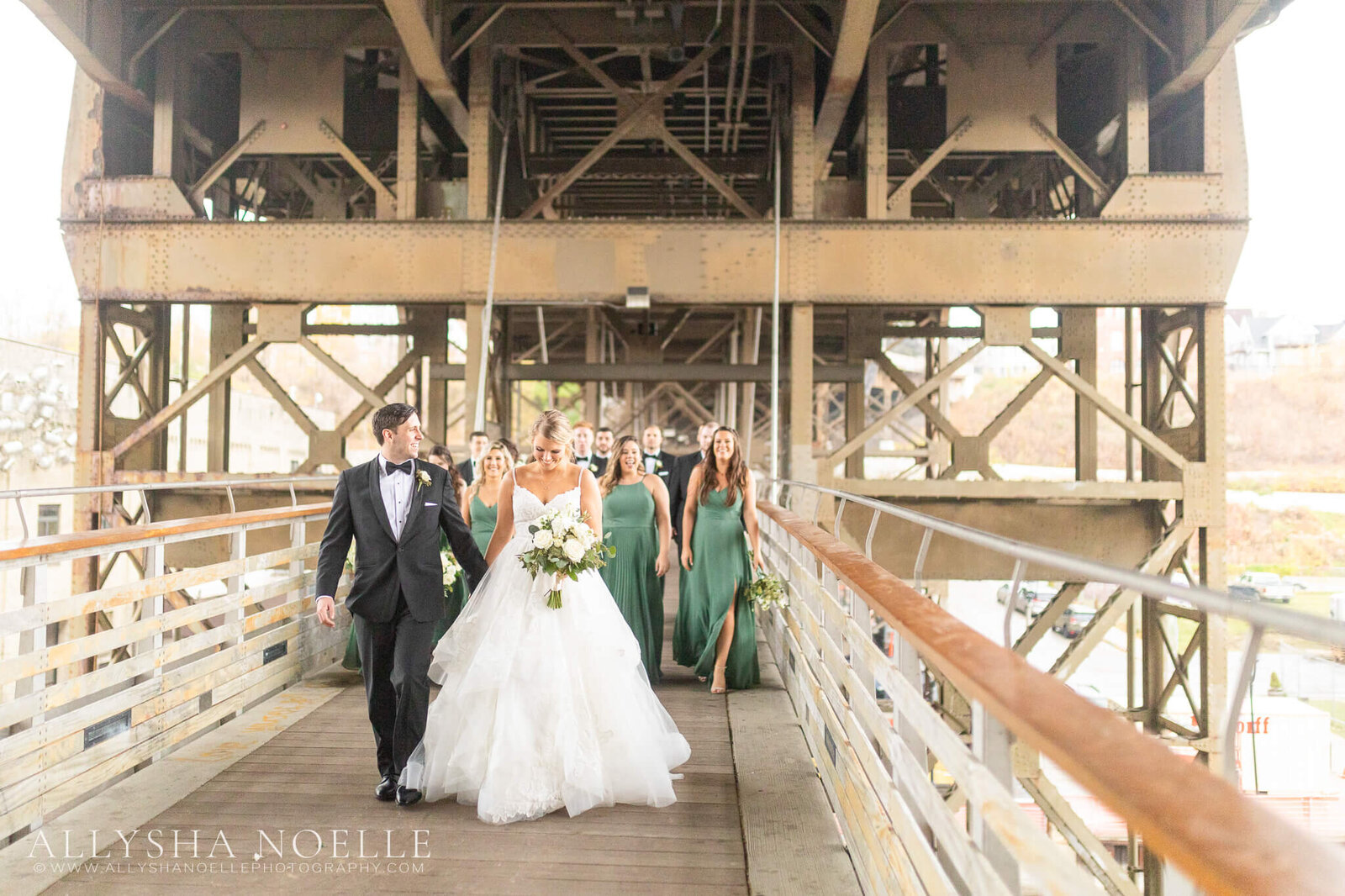 Wedding-at-The-Factory-on-Barclay-in-Milwaukee-0558