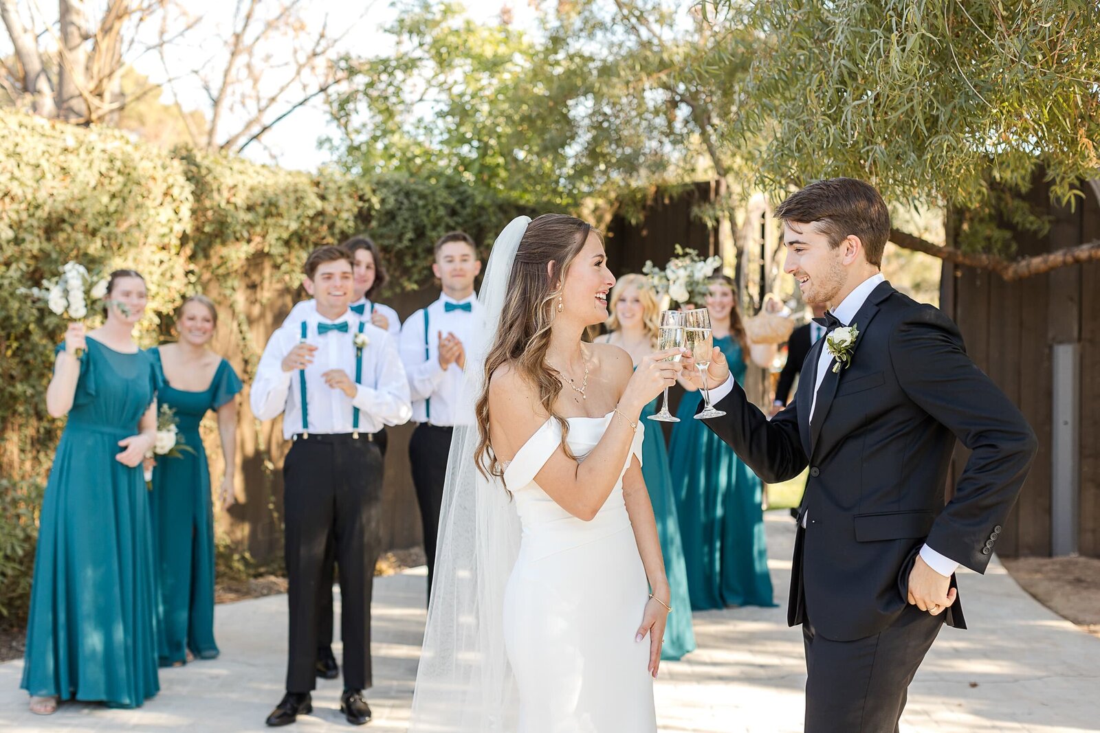 Phoenix-Wedding-Photographer-and-Videographer-Venue-at-the-Grove-WoodWed-1578