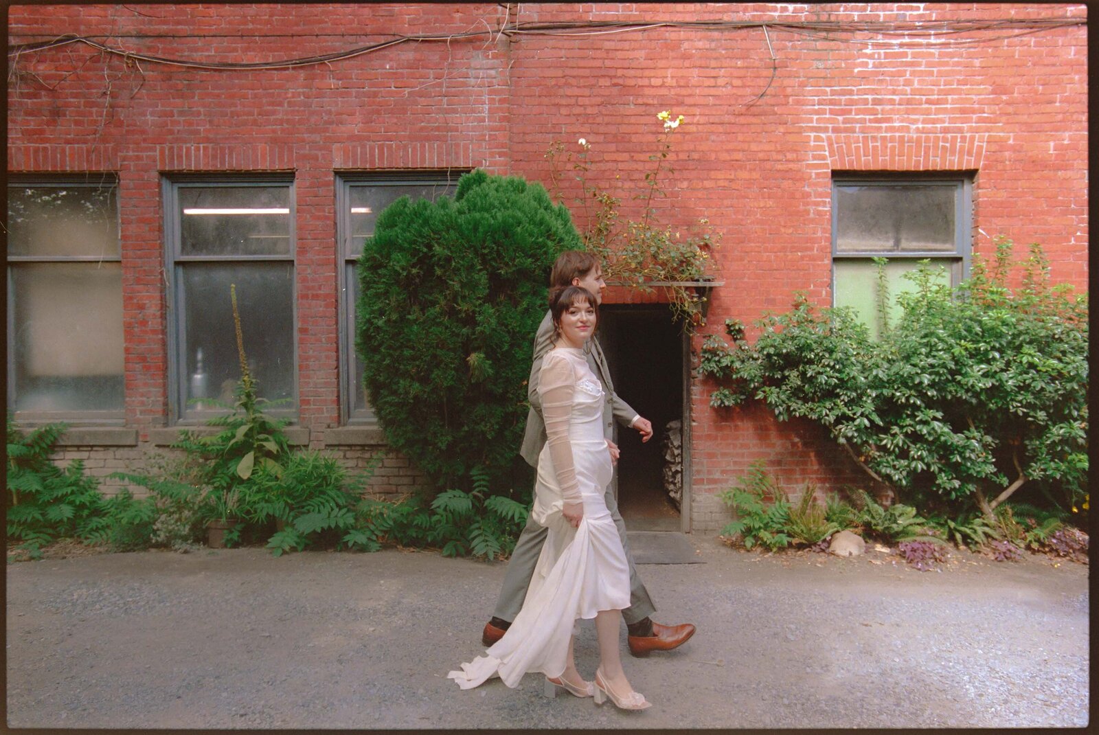 Jess-Buckley-Photo-FILM-Wedding-Seattle-Restaurant-23