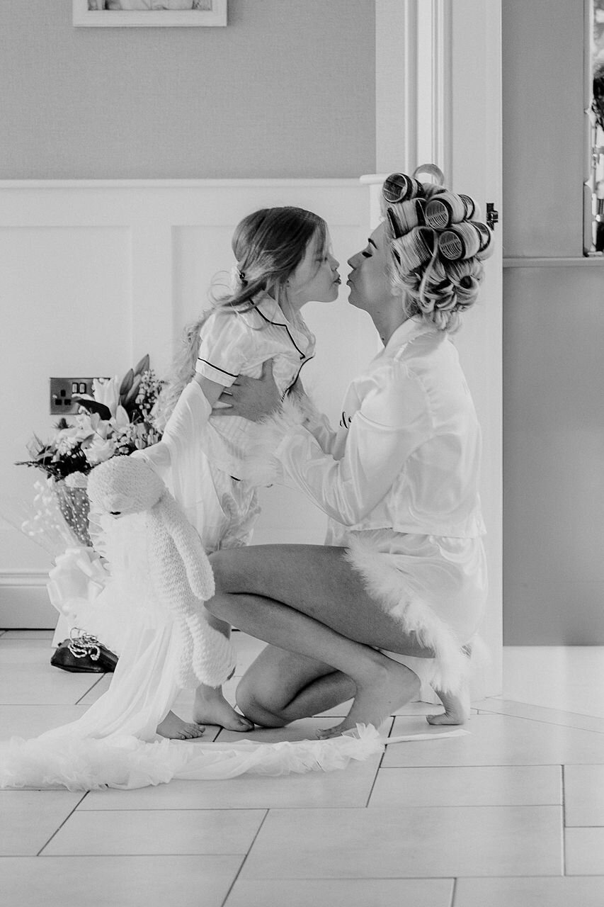 Relaxed Timeless Slieve Russell Cavan Wedding Photos  (5)