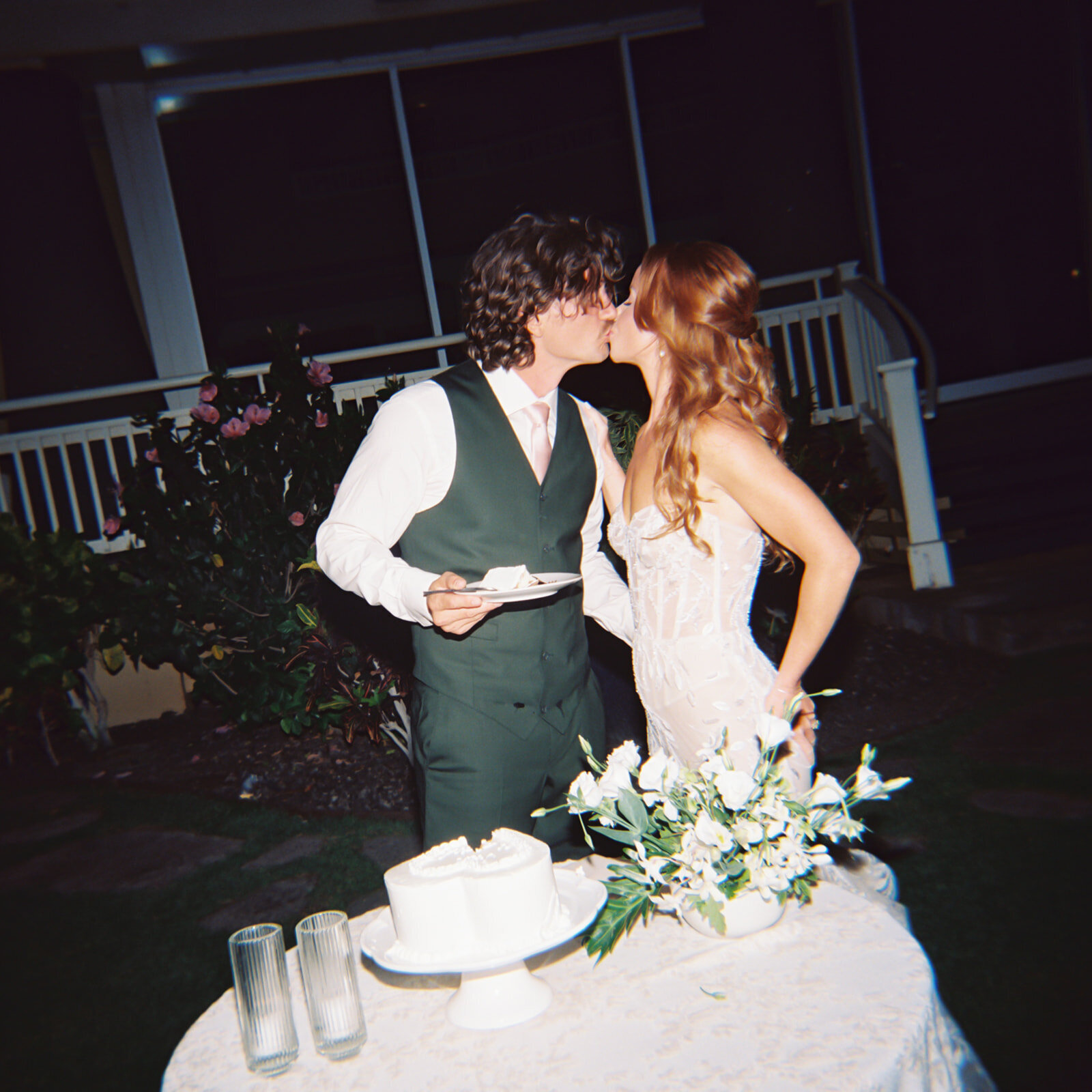 9.12-Sydney-John-Sugar-Beach-Maui-Wedding-1162