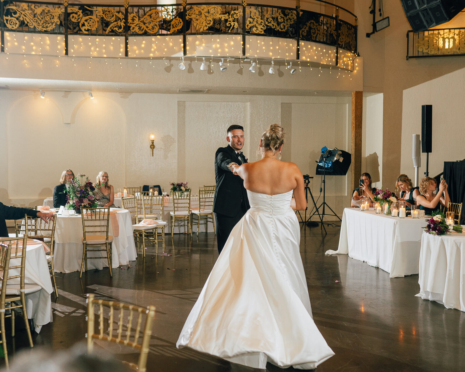 Corby Intercontinental Hotel Kansas City Wedding Plaza-262
