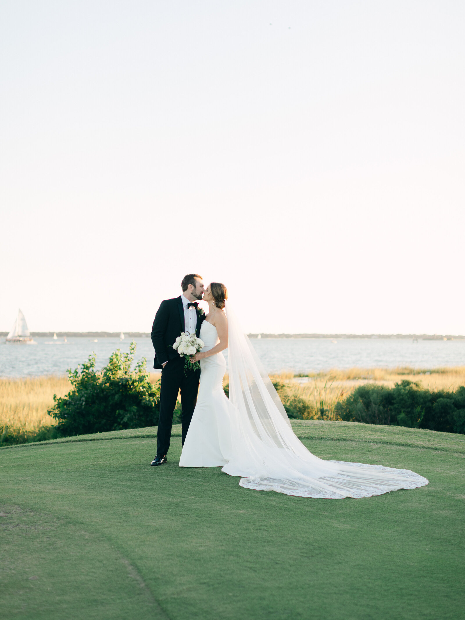 56-torianna-brooke-portraiture-patriots-point-golf-course-wedding